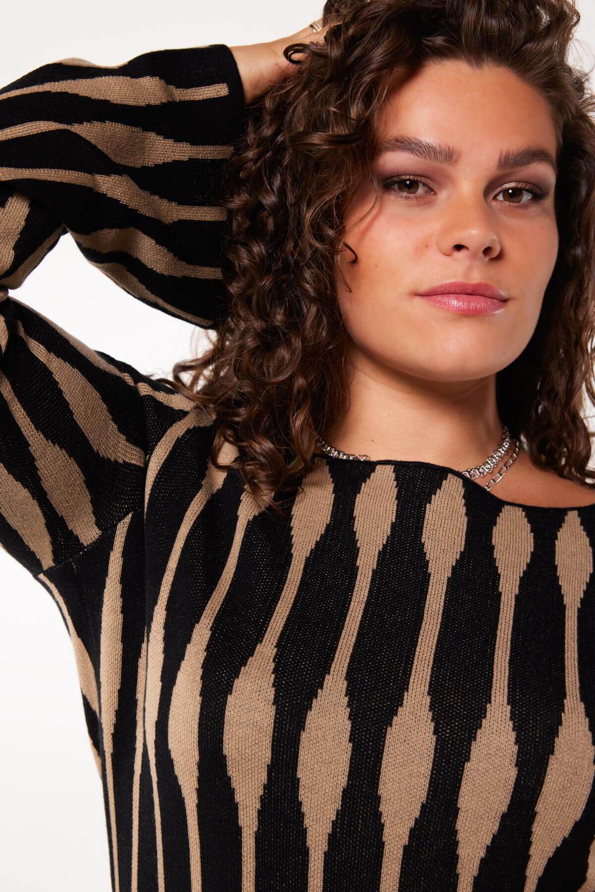 Feinstrick-Maxikleid image number 3