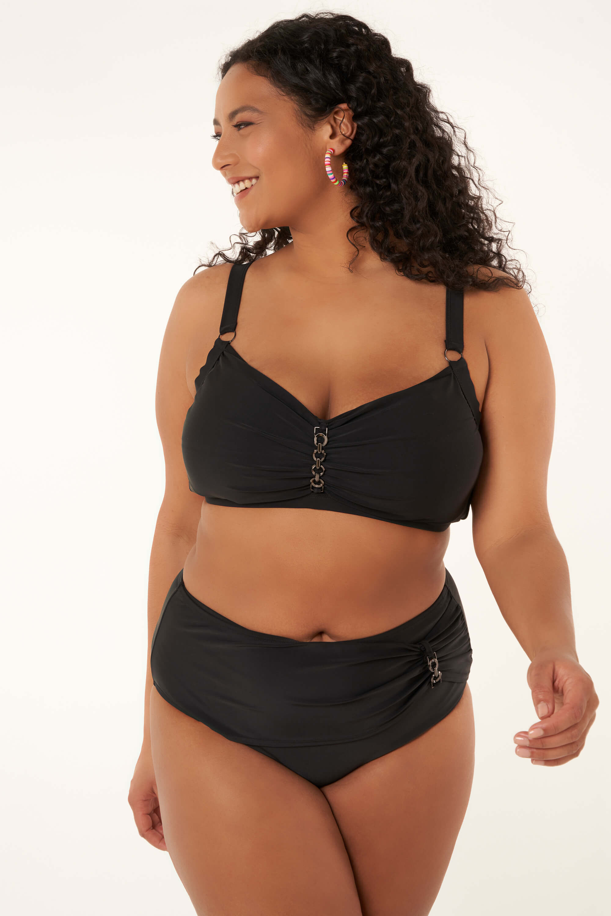 Bikinioberteil mit Metall-Ddetails  image number 7