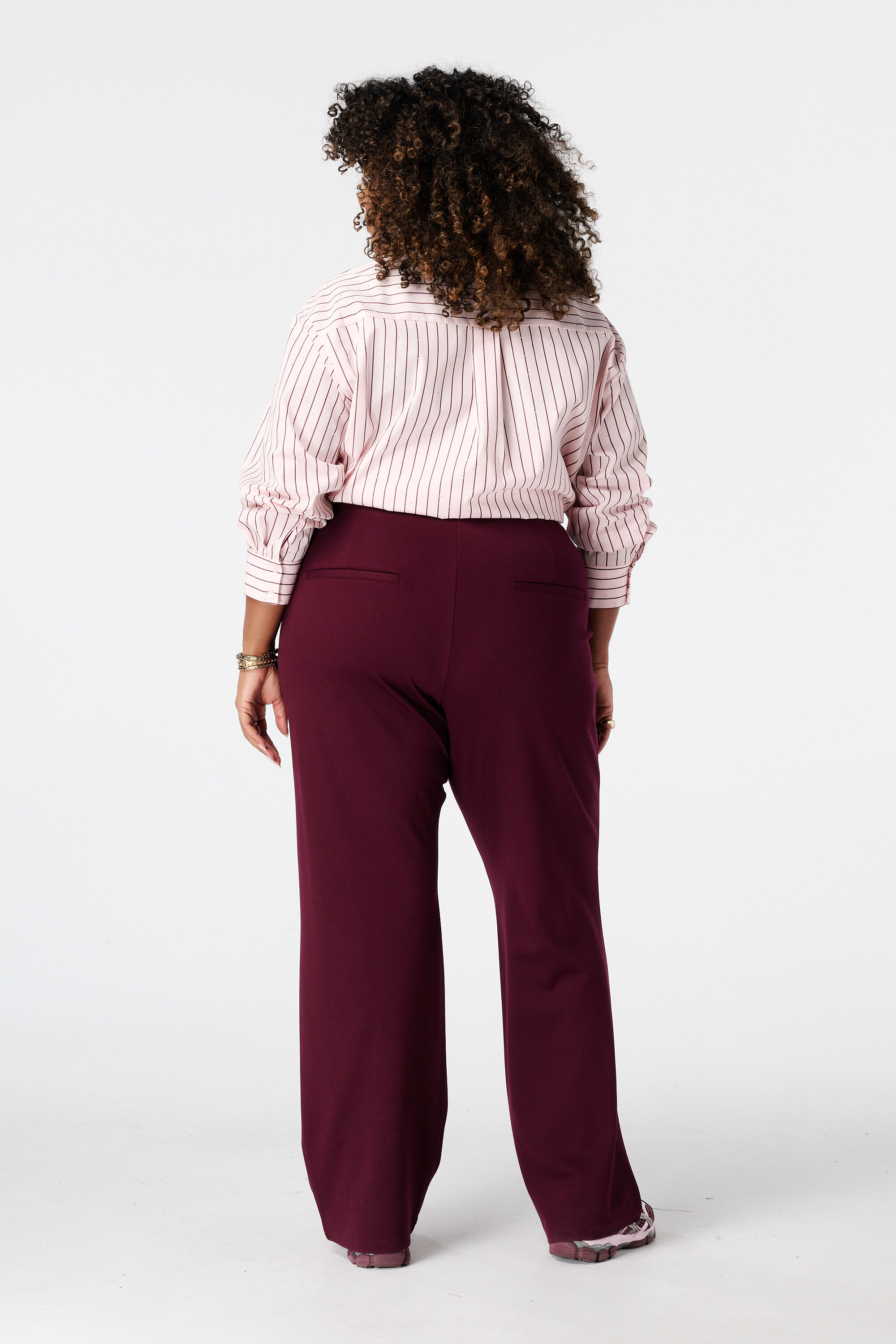 Wide Leg Stoffhose mit elastischem Bund image number 3