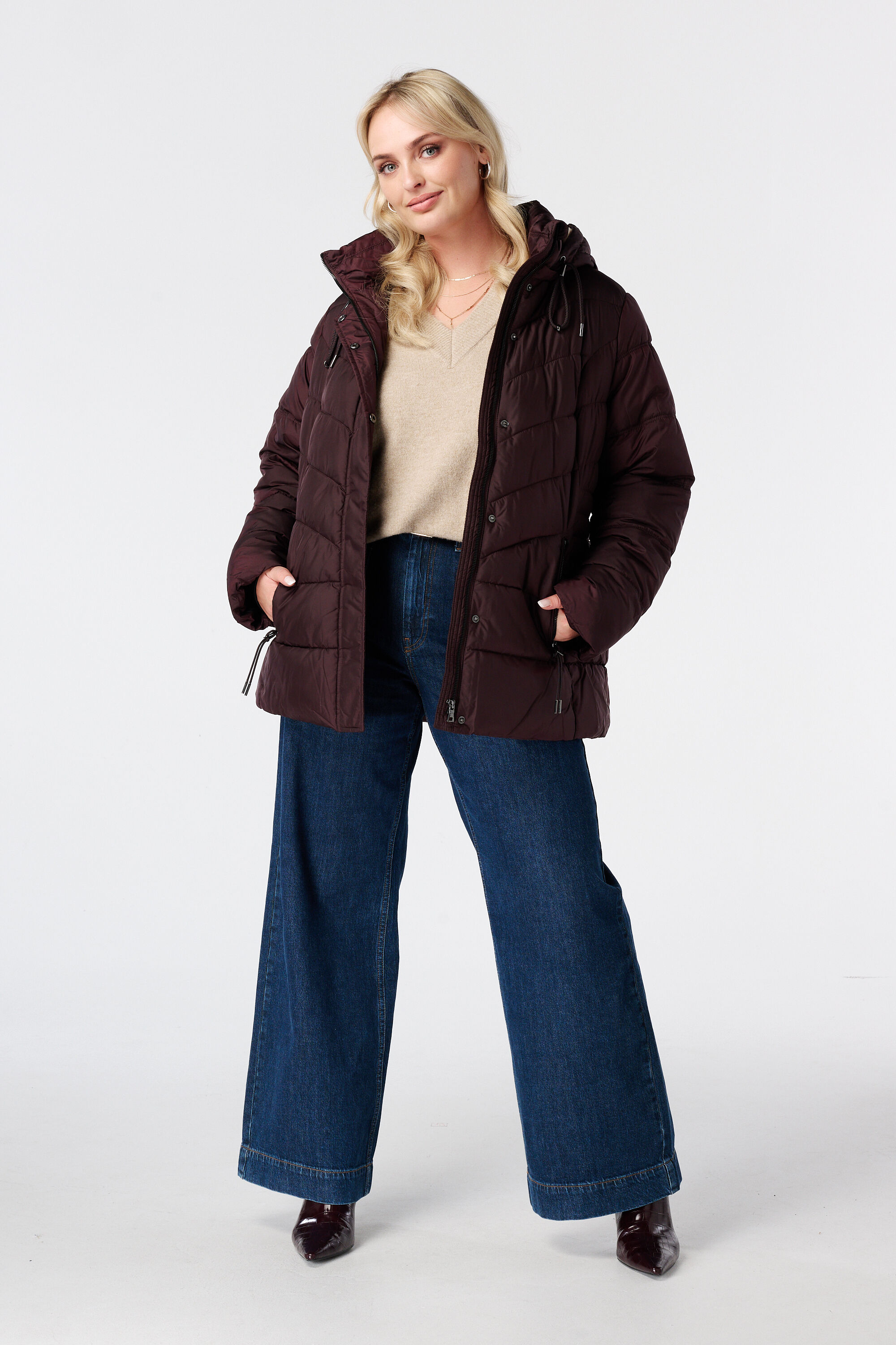 Gesteppte Jacke mit Kapuze image number 5