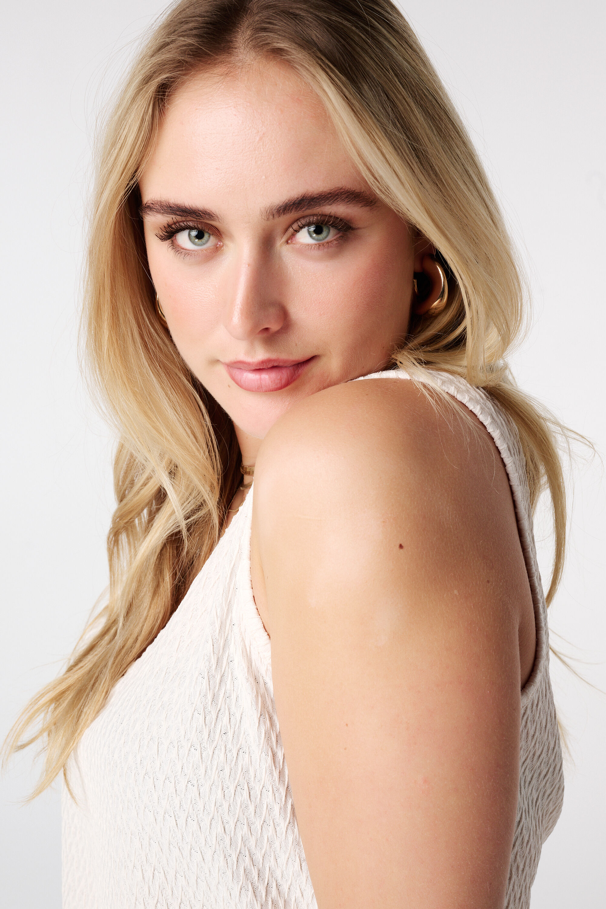 Sleeveless top with texture image number 4