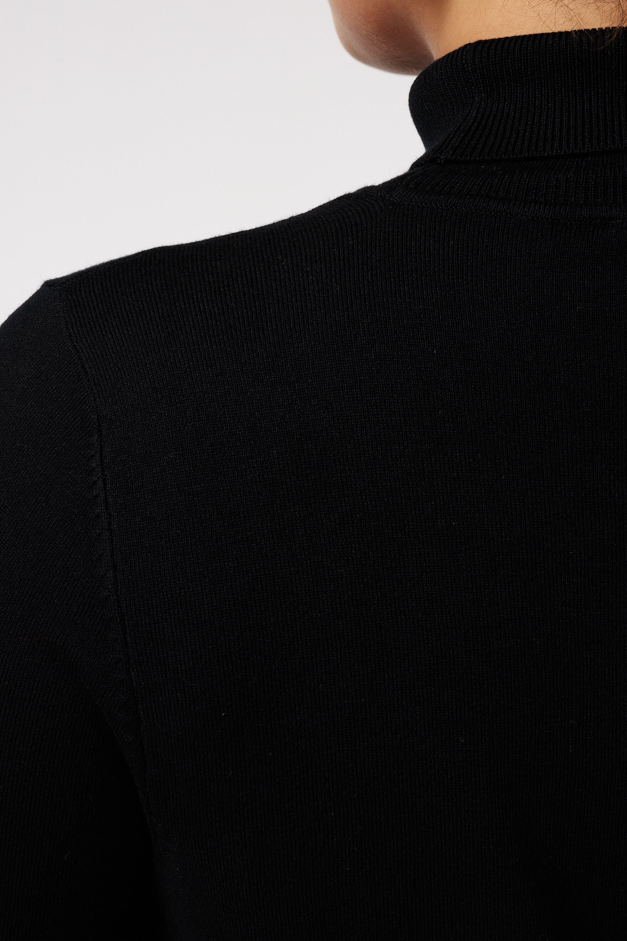 Pullover mit Rollkragen und Zierkn&ouml;pfen image number 6