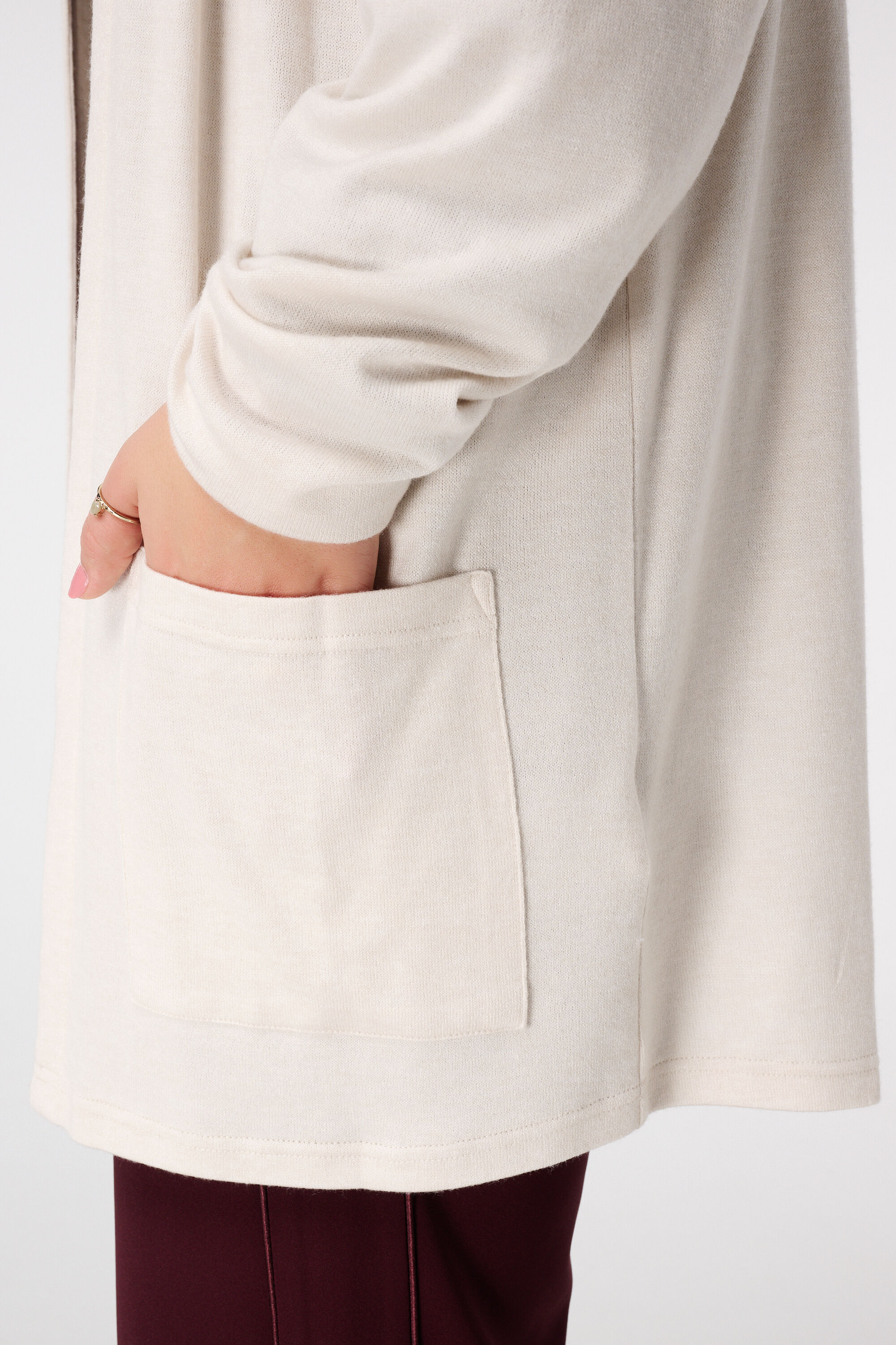 Langer Cardigan mit Taschen image number 6