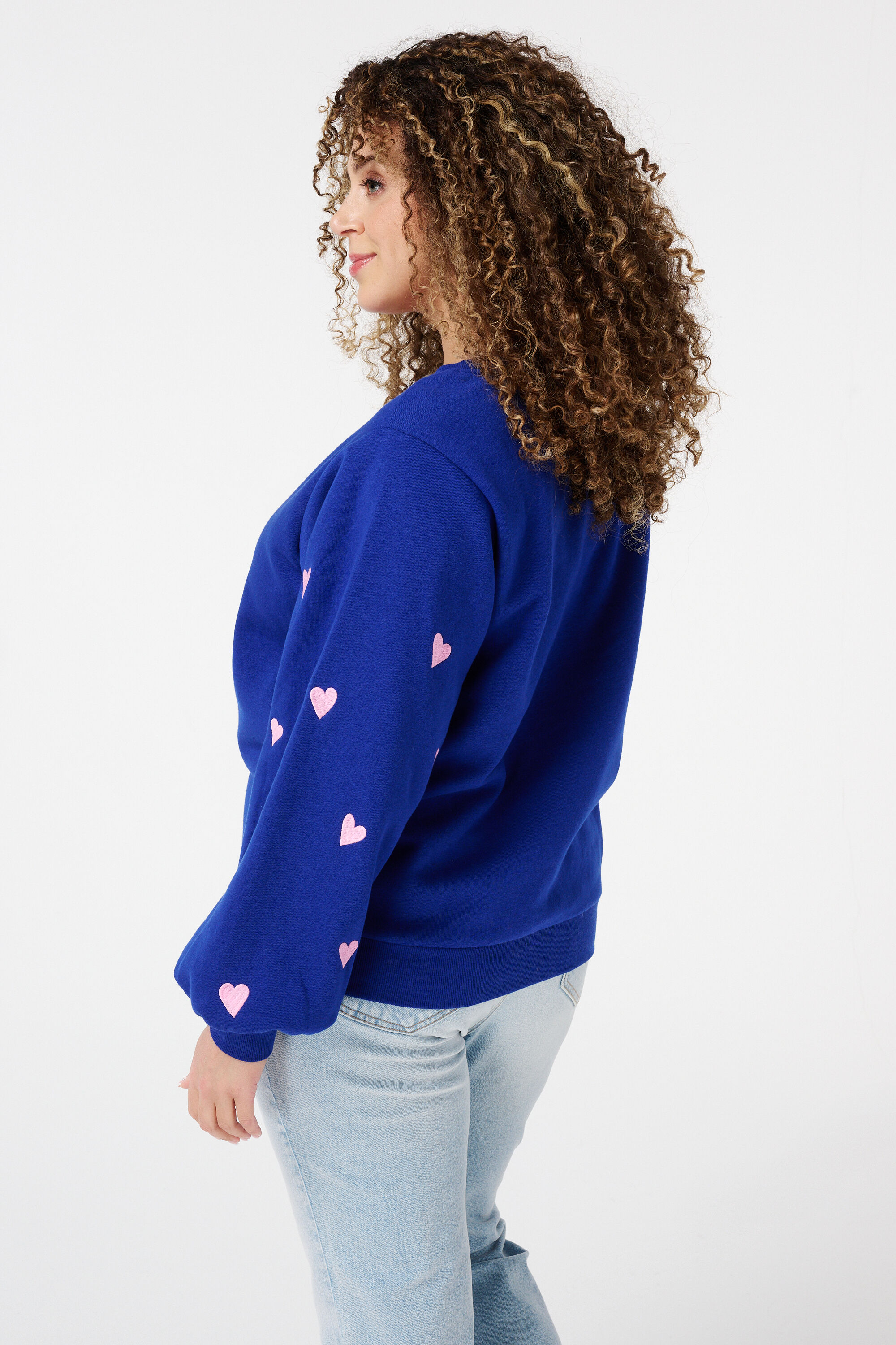 Pullover mit Herzmuster image number 3