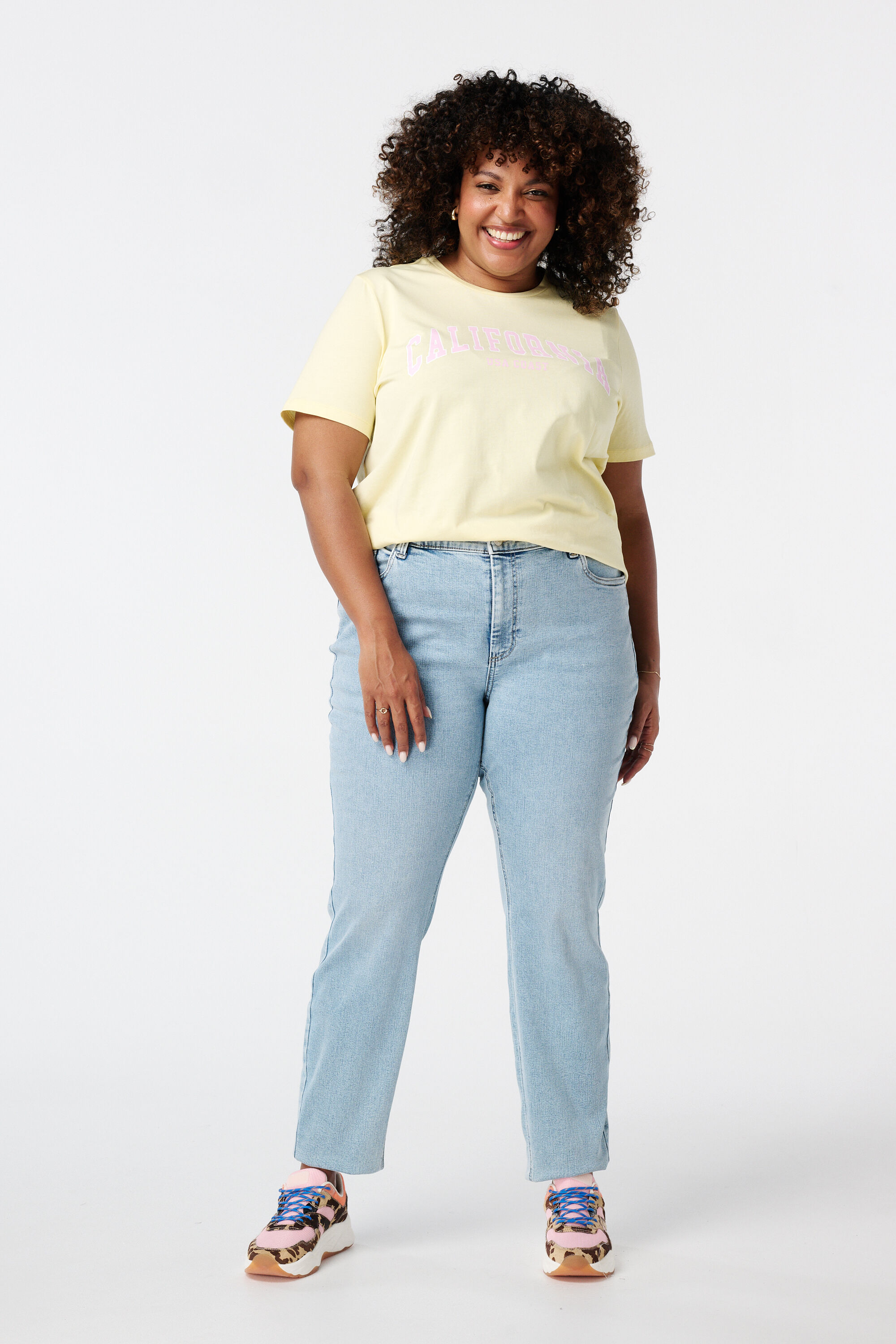 T-Shirt mit Text-Print  image number 5