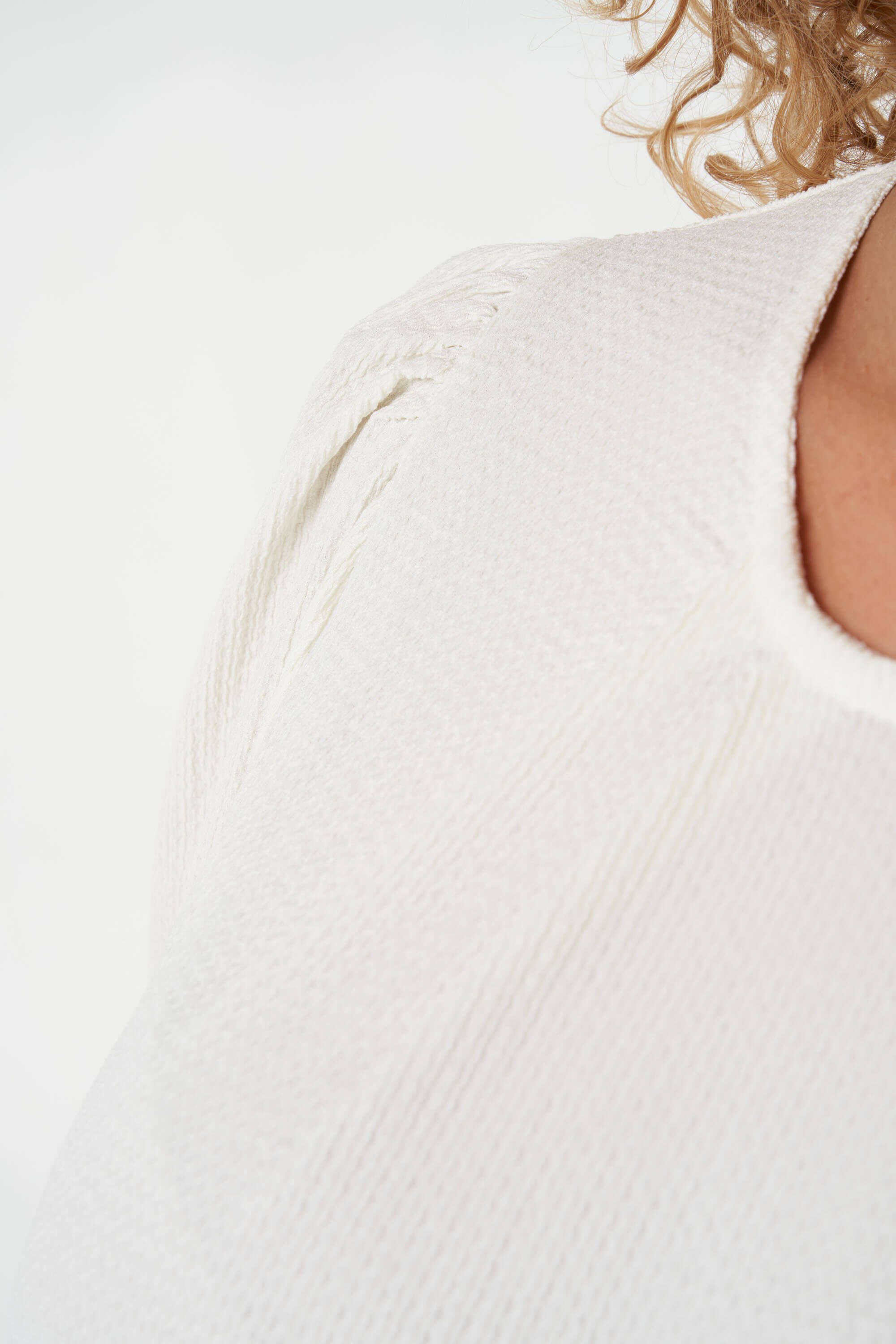 Top mit Balloon-Passform  image number 3