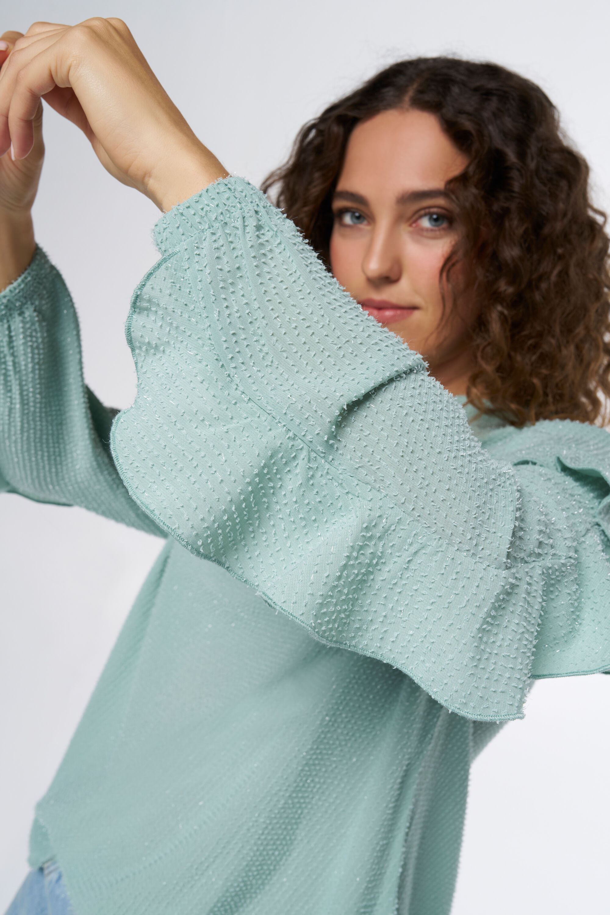 Bluse mit Volants image number 4