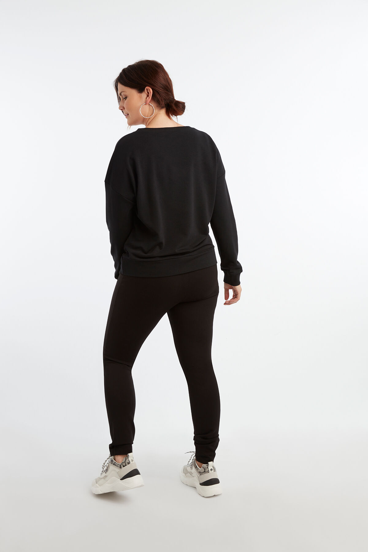 Sweatshirt  image number 5