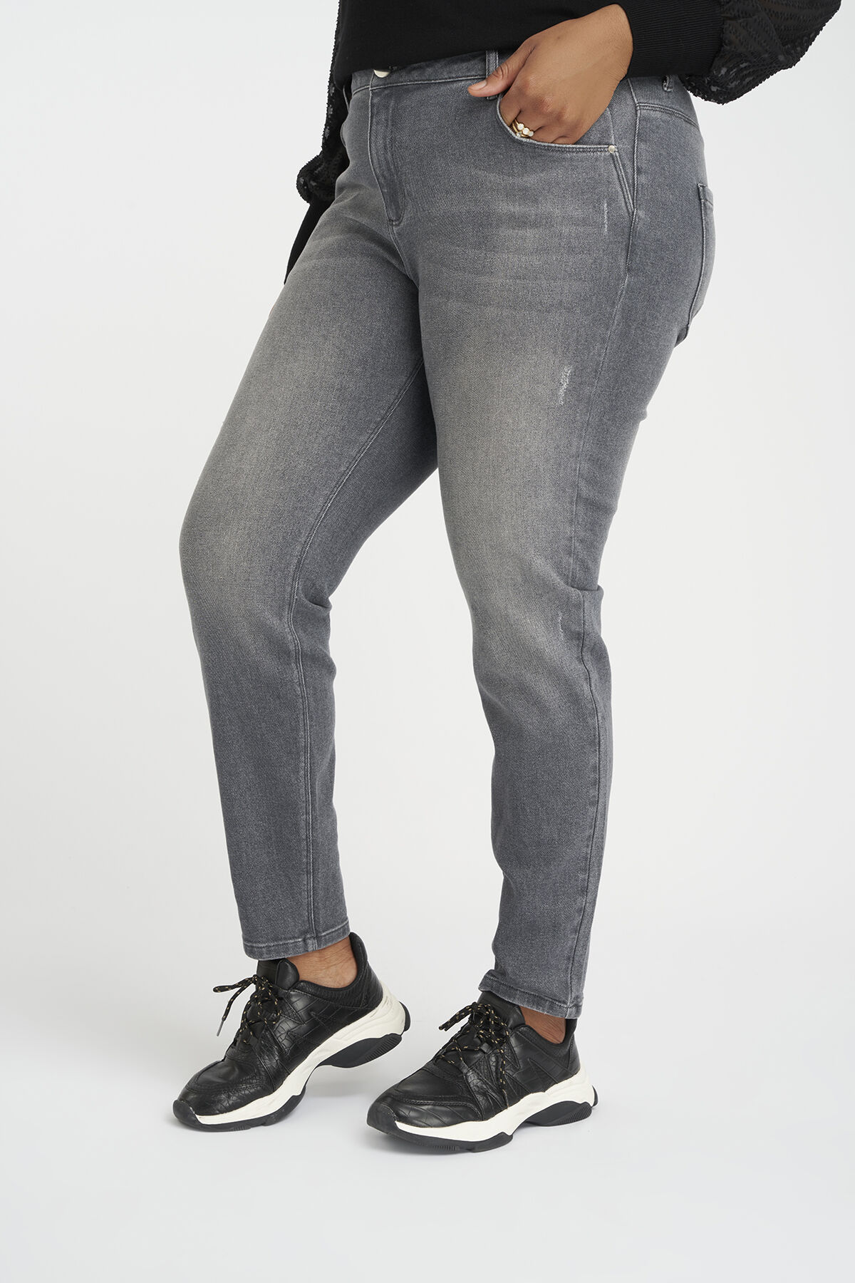 Jeans mit Ripped-Detail image number 4