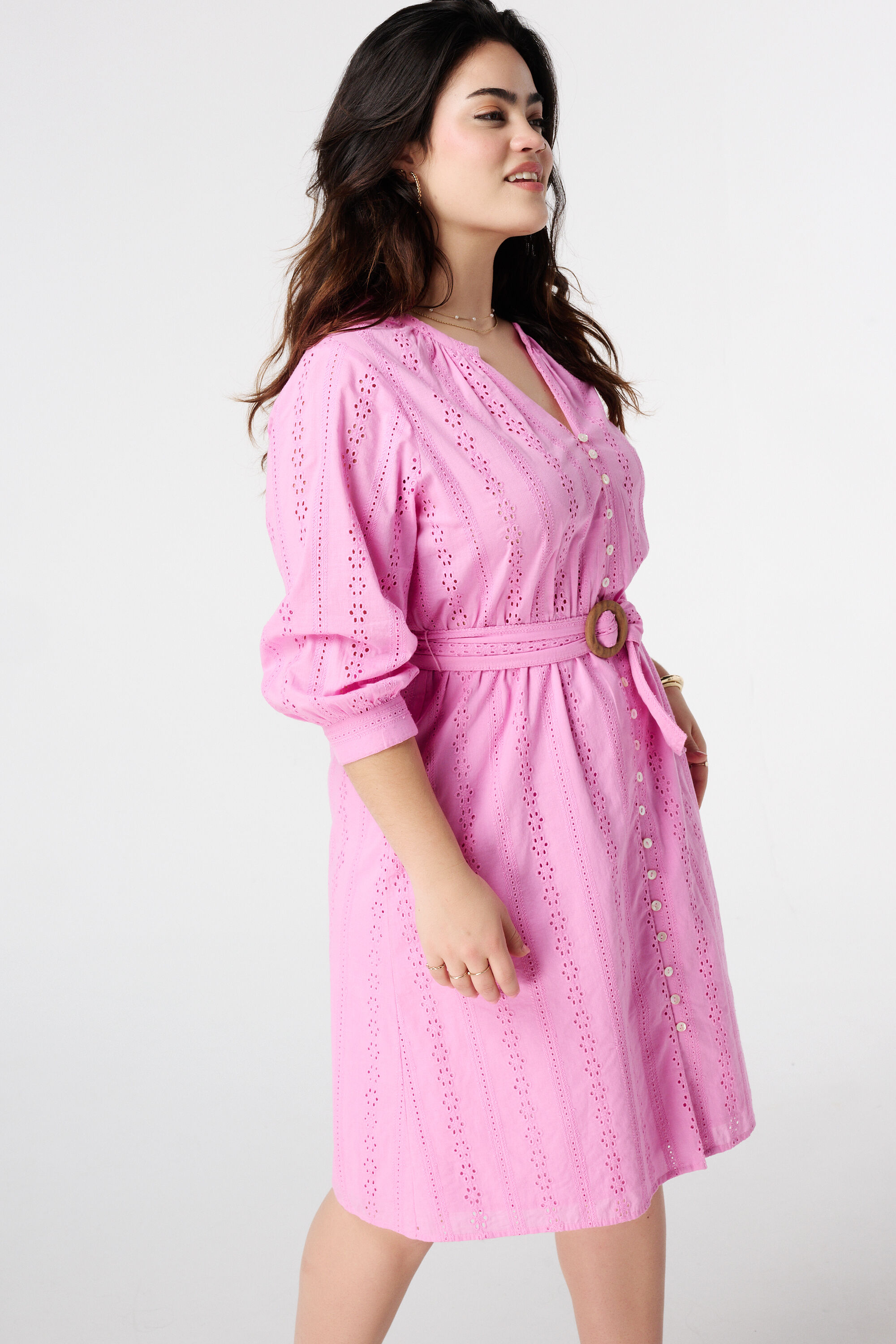 Kleid mit Lochstickerei  image number 5