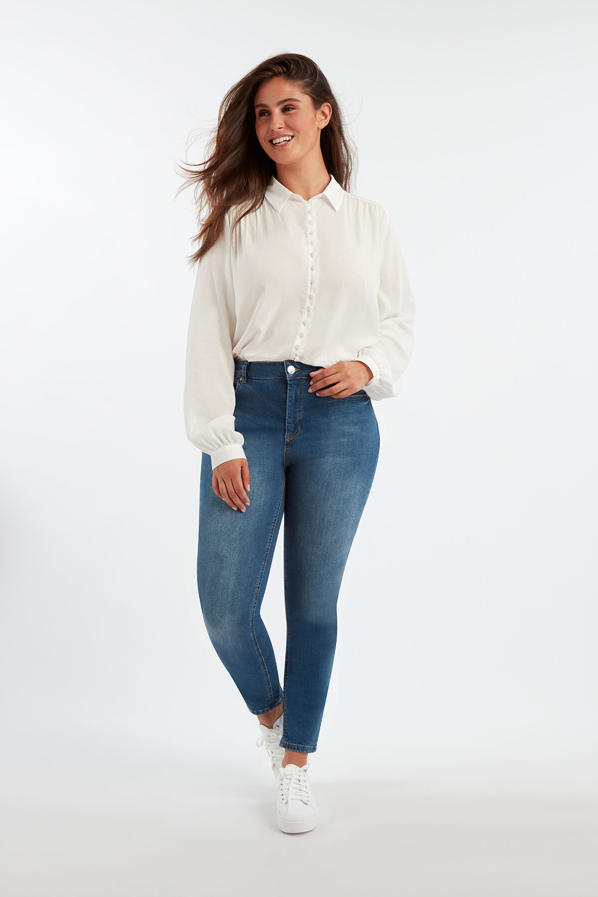 Wei&szlig;e Bluse image number 3