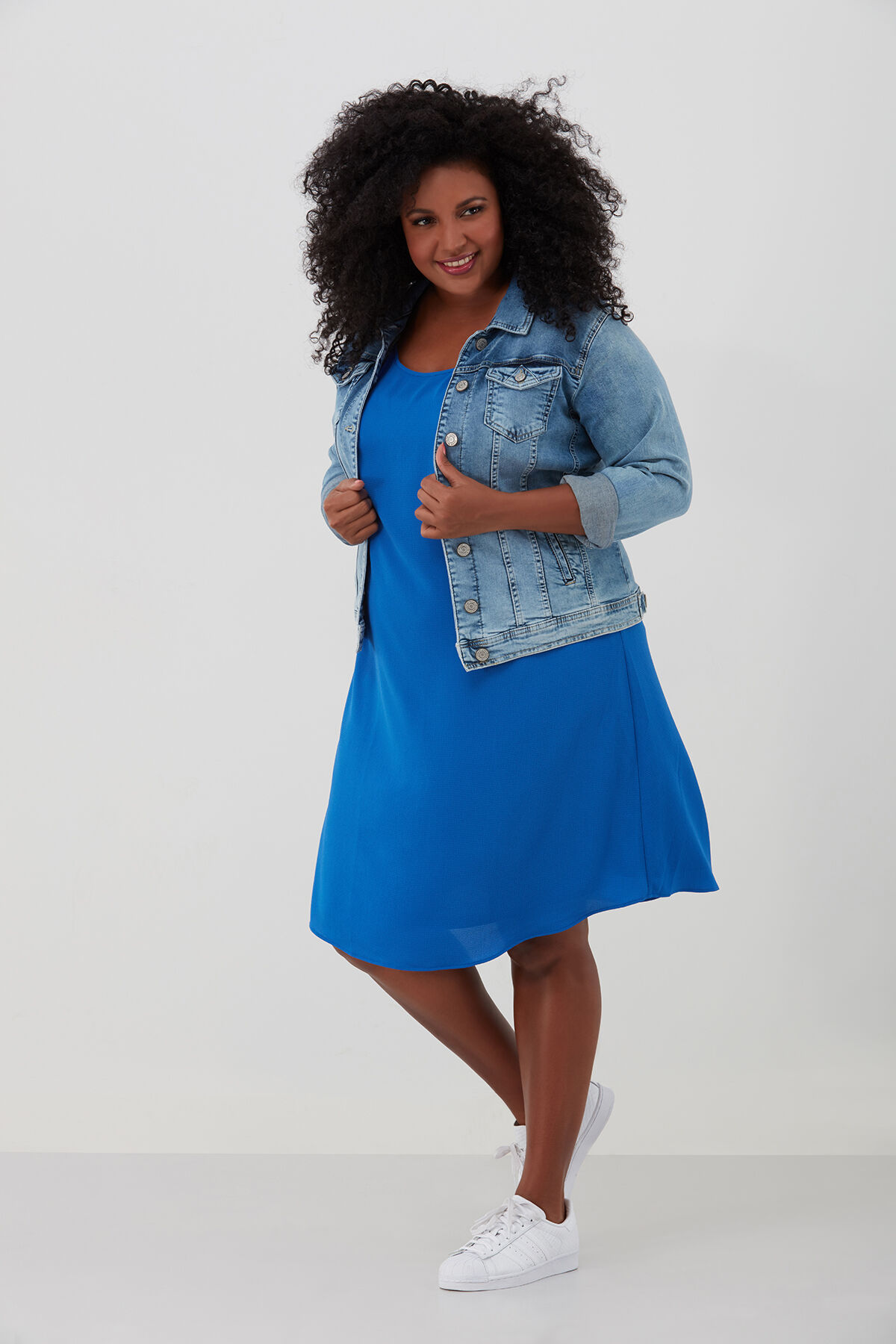 L&auml;ssige Jeansjacke image number 3