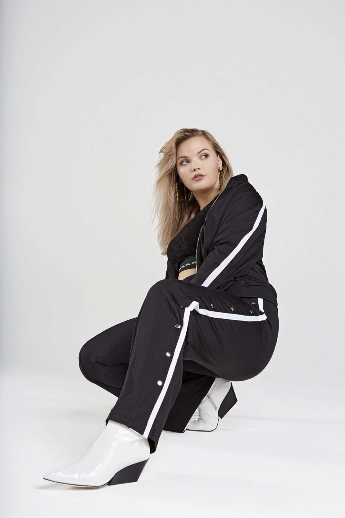 Sportive Hose mit Druckkn&ouml;pfen image number 3