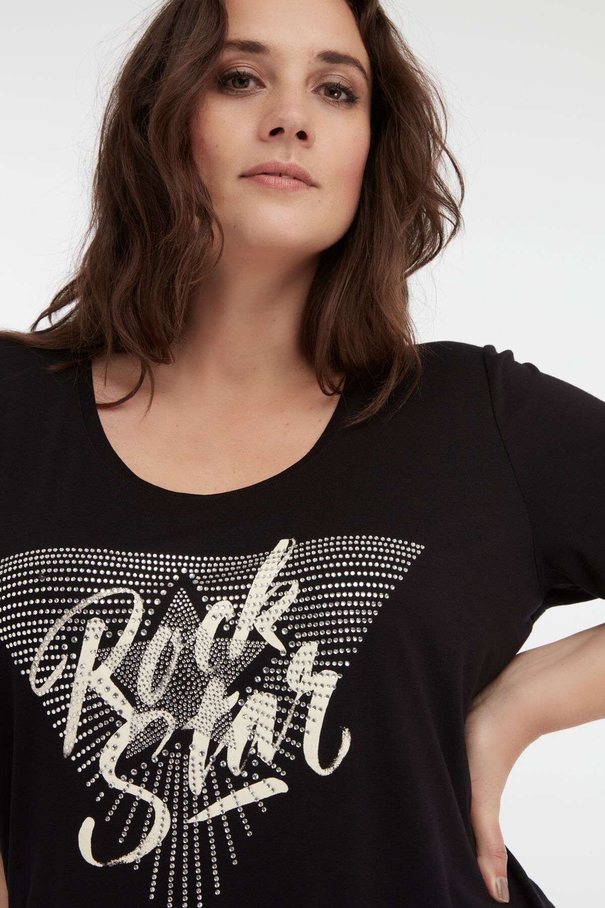 T-Shirt mit Text-Print und Strasssteinen image number 4