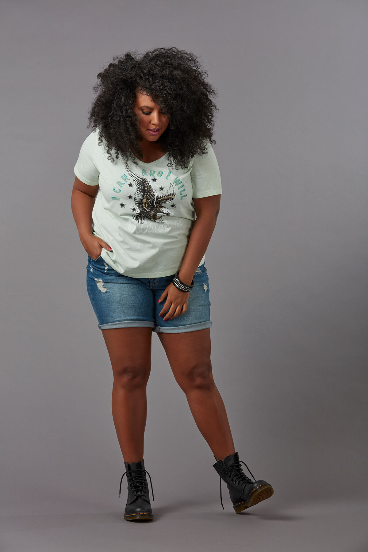 Jeans-Shorts mit Kn&ouml;pfen image number 5