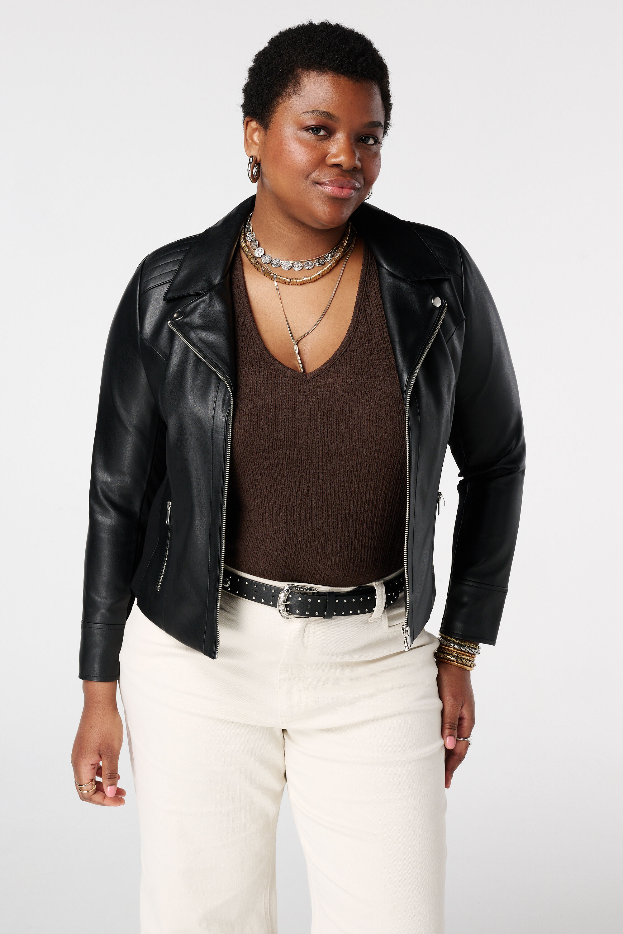 Elegante Lederlook-Jacke mit silbernen Akzenten image number 0