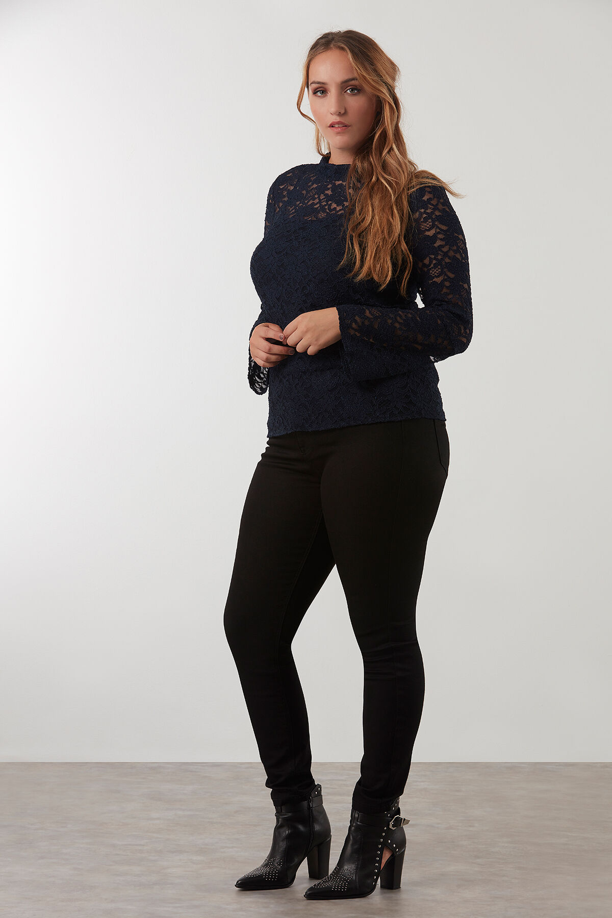 Spitzen-Top  image number 3