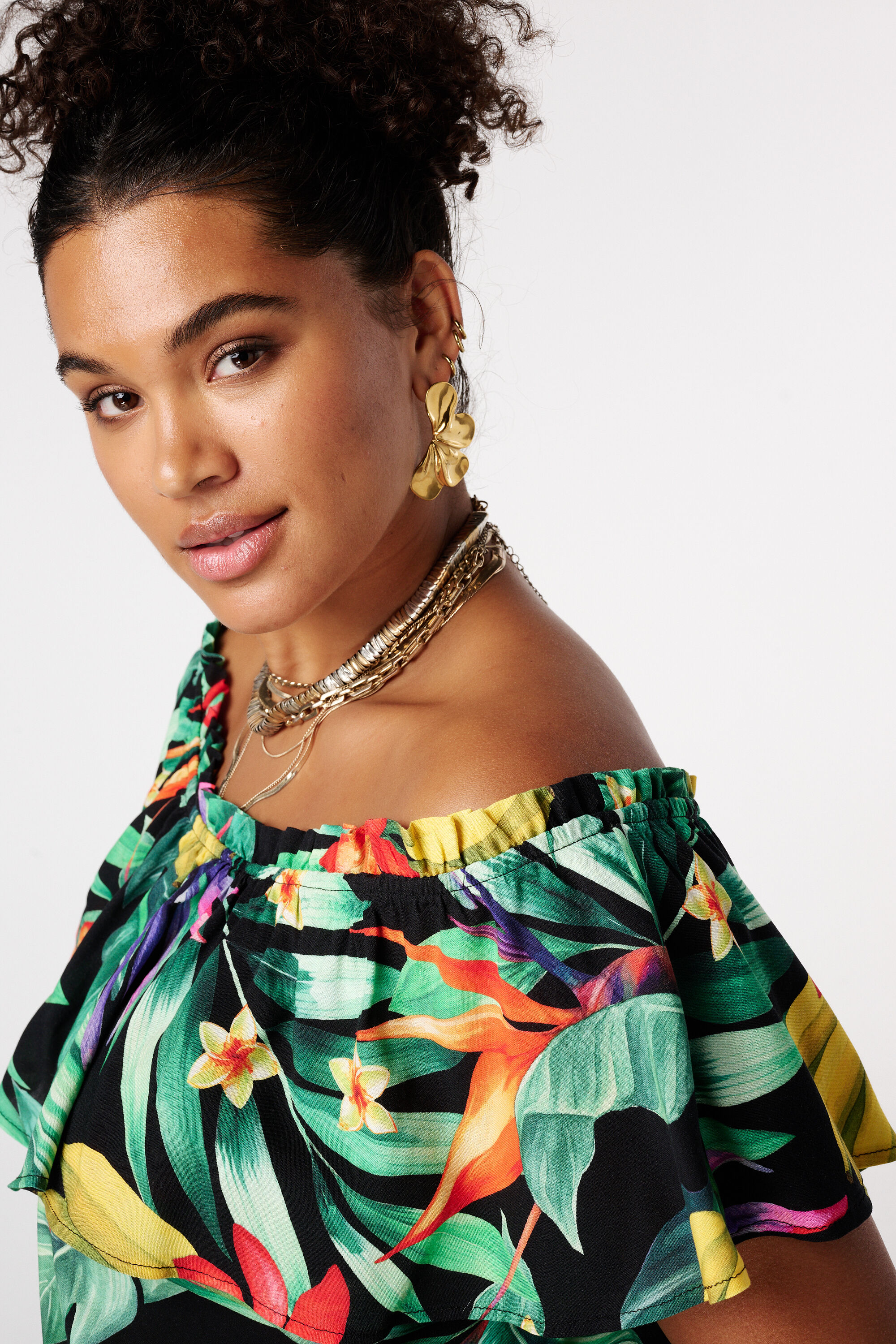 Off Shoulder Bluse image number 4