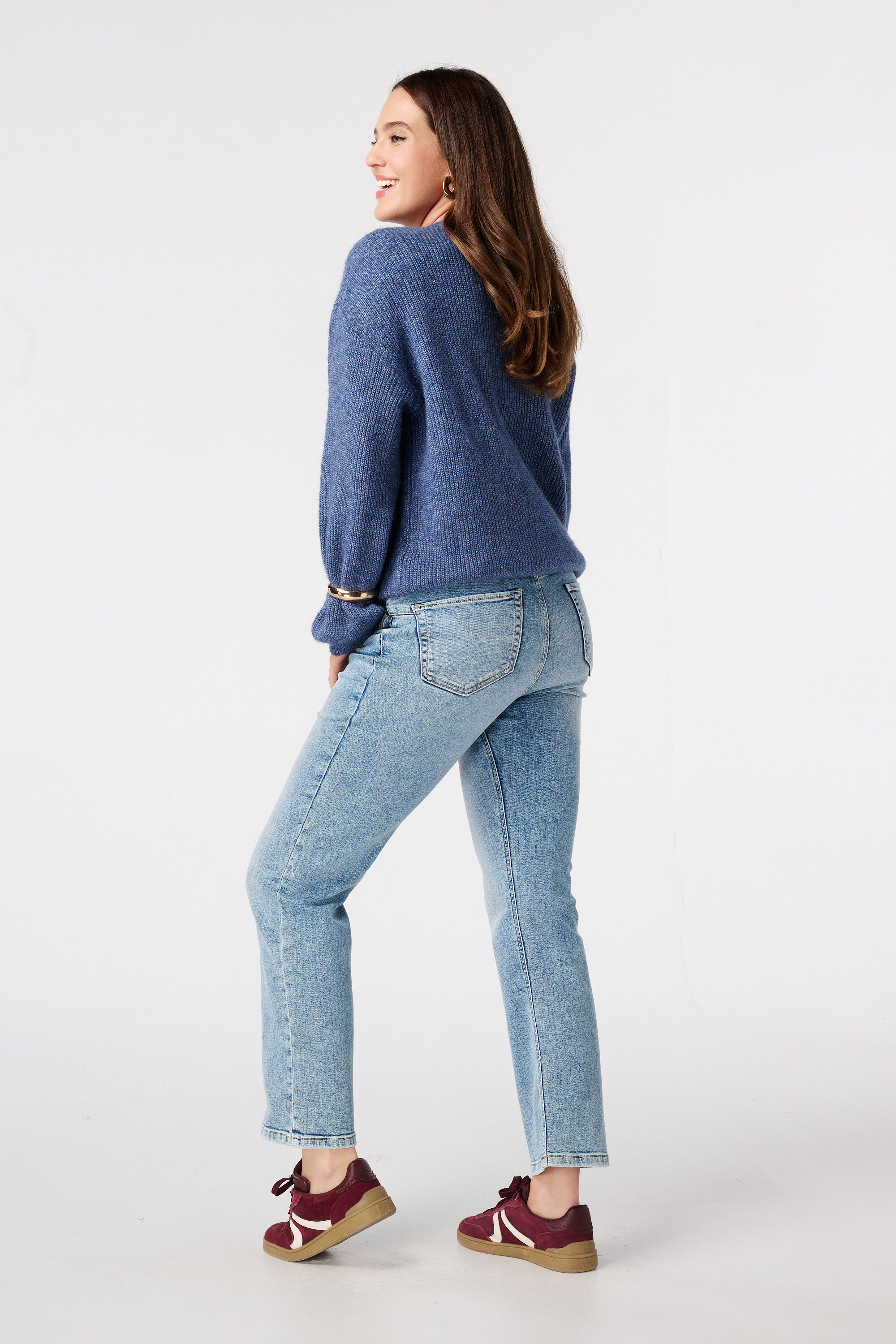 Straight-Leg-Jeans  image number 3