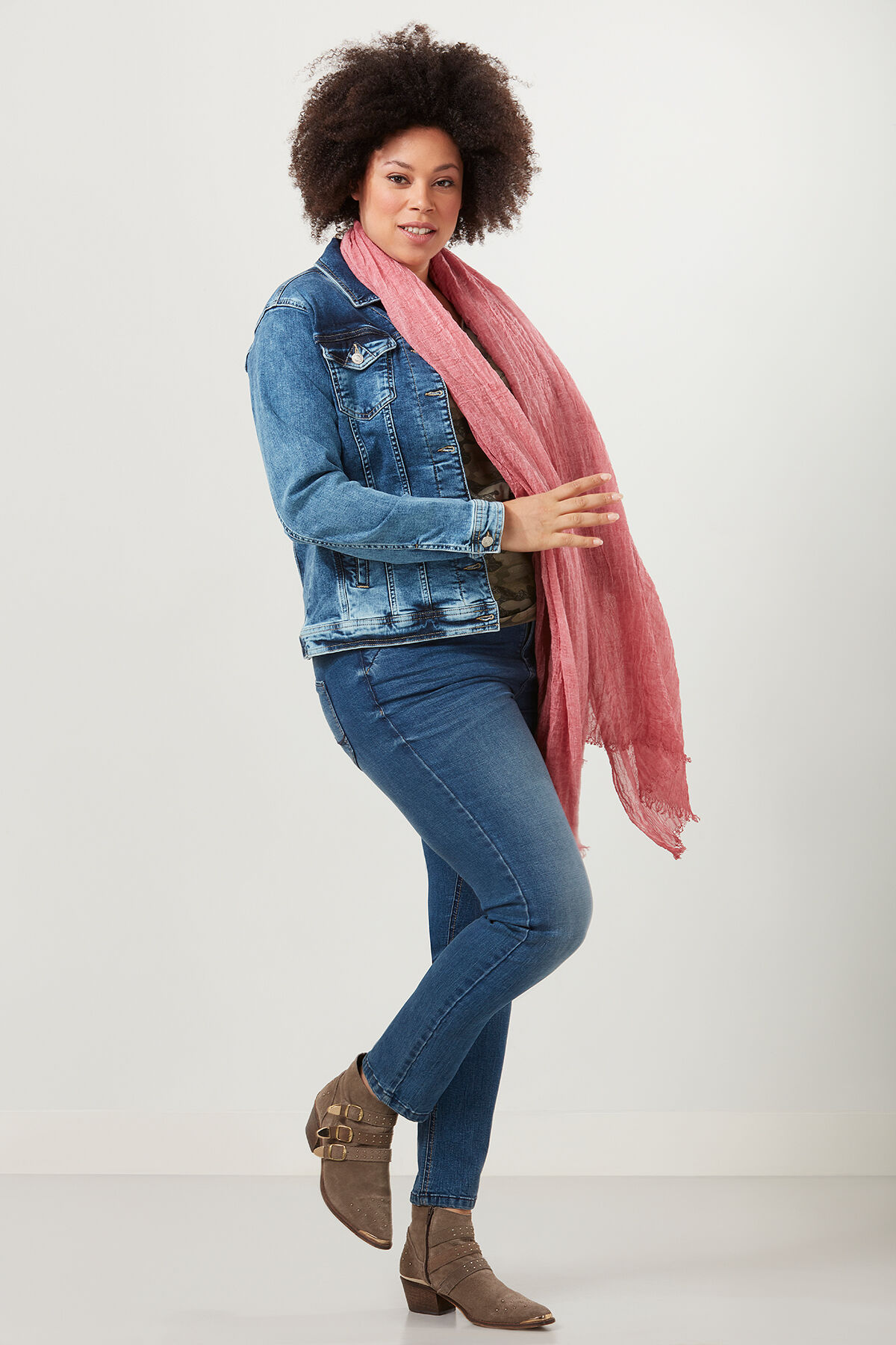 Jeansjacke image number 4