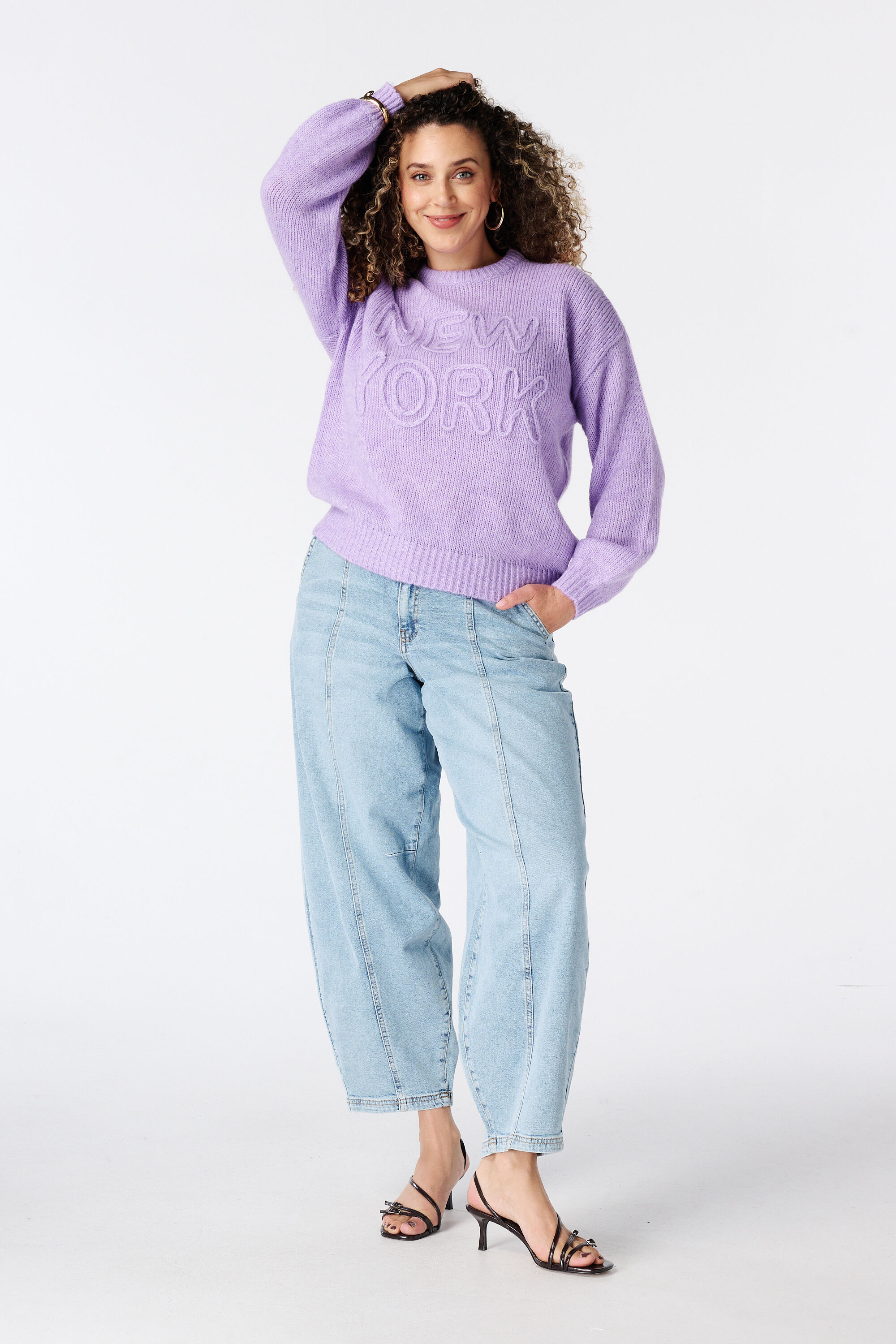 BarrelJeans mit Ziern&auml;hten