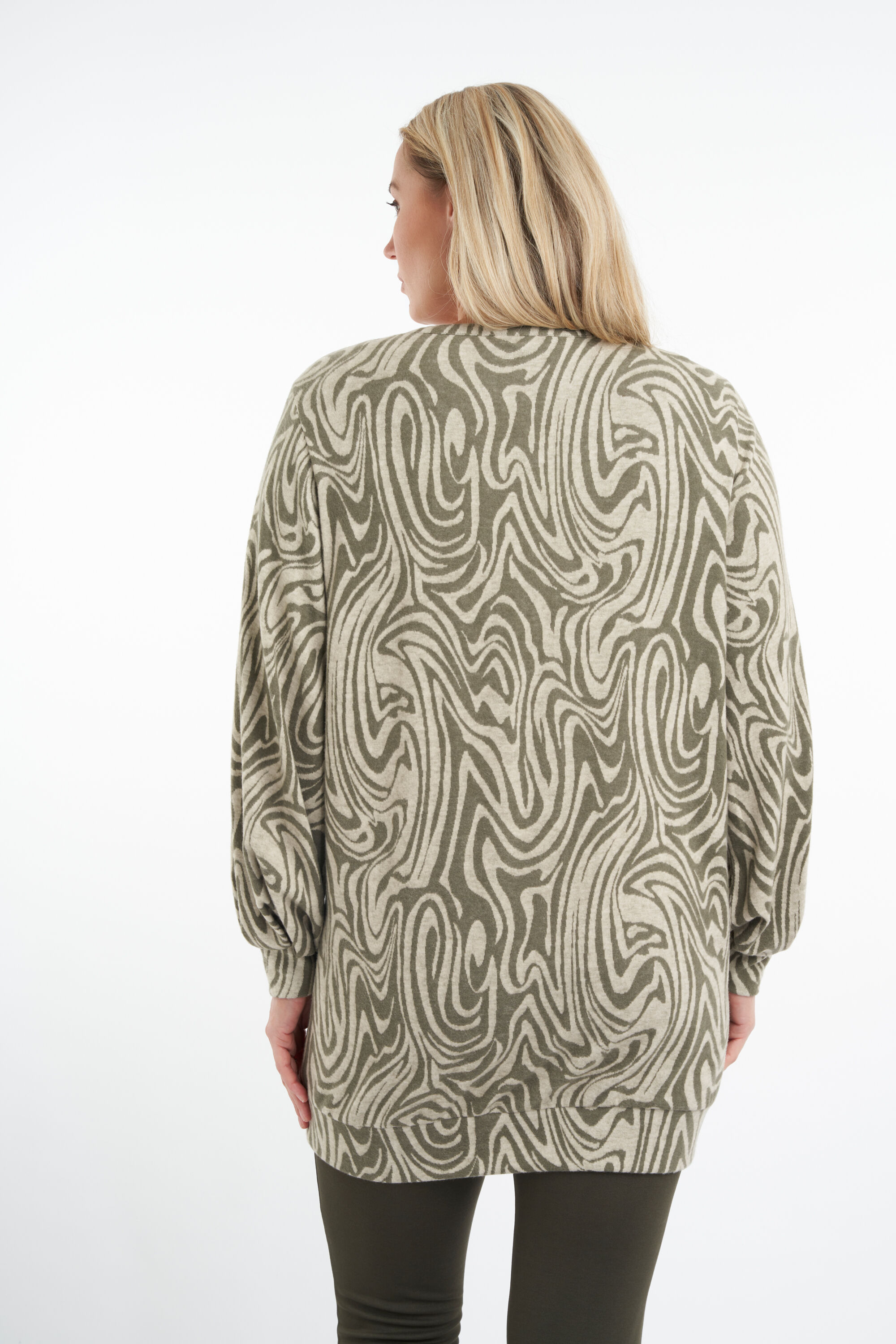Langer Pullover mit Print image number 3