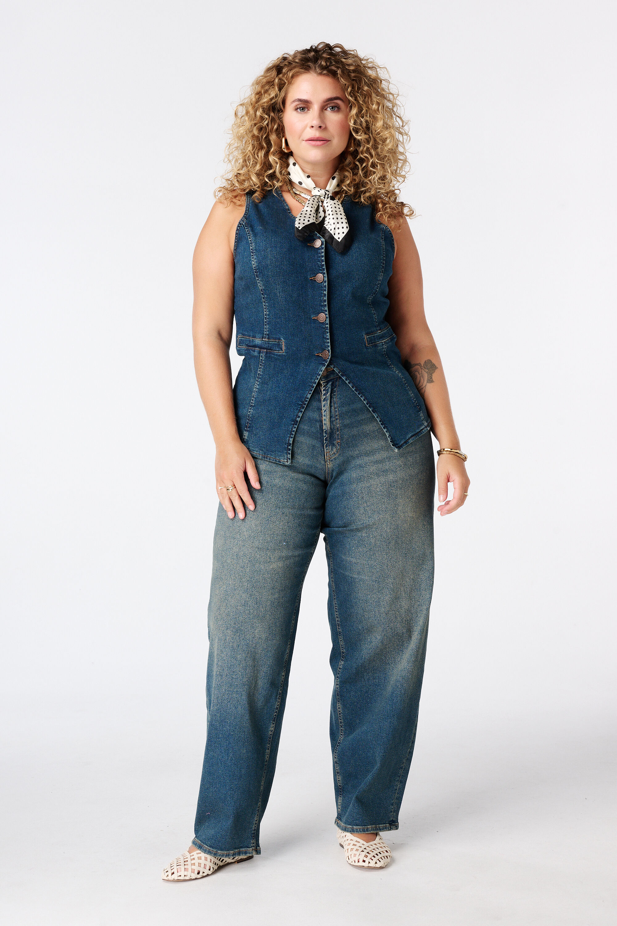Langes Denim Gilet image number 5