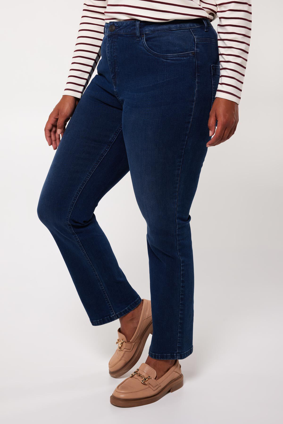Straight-Leg Jeans LILY image number 6