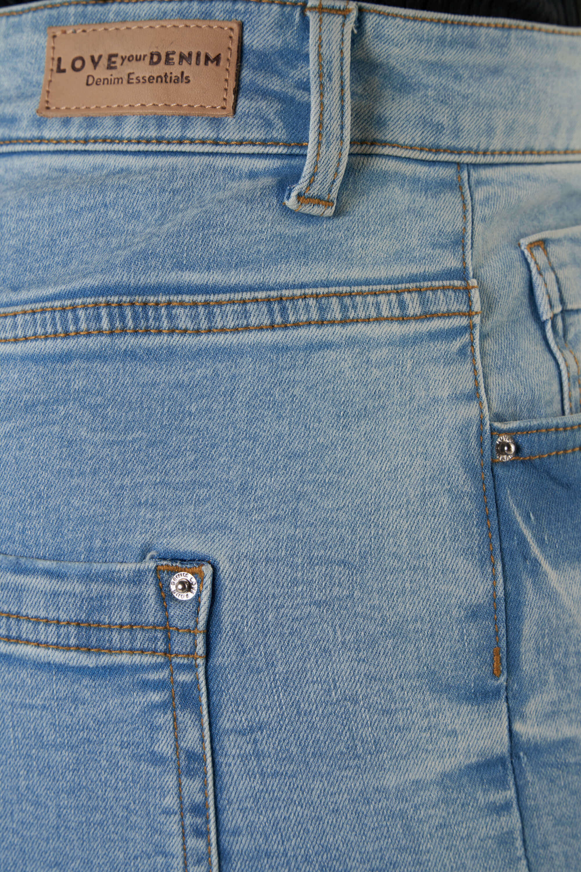 Straight-Leg Jeans LILY 30 inch image number 5