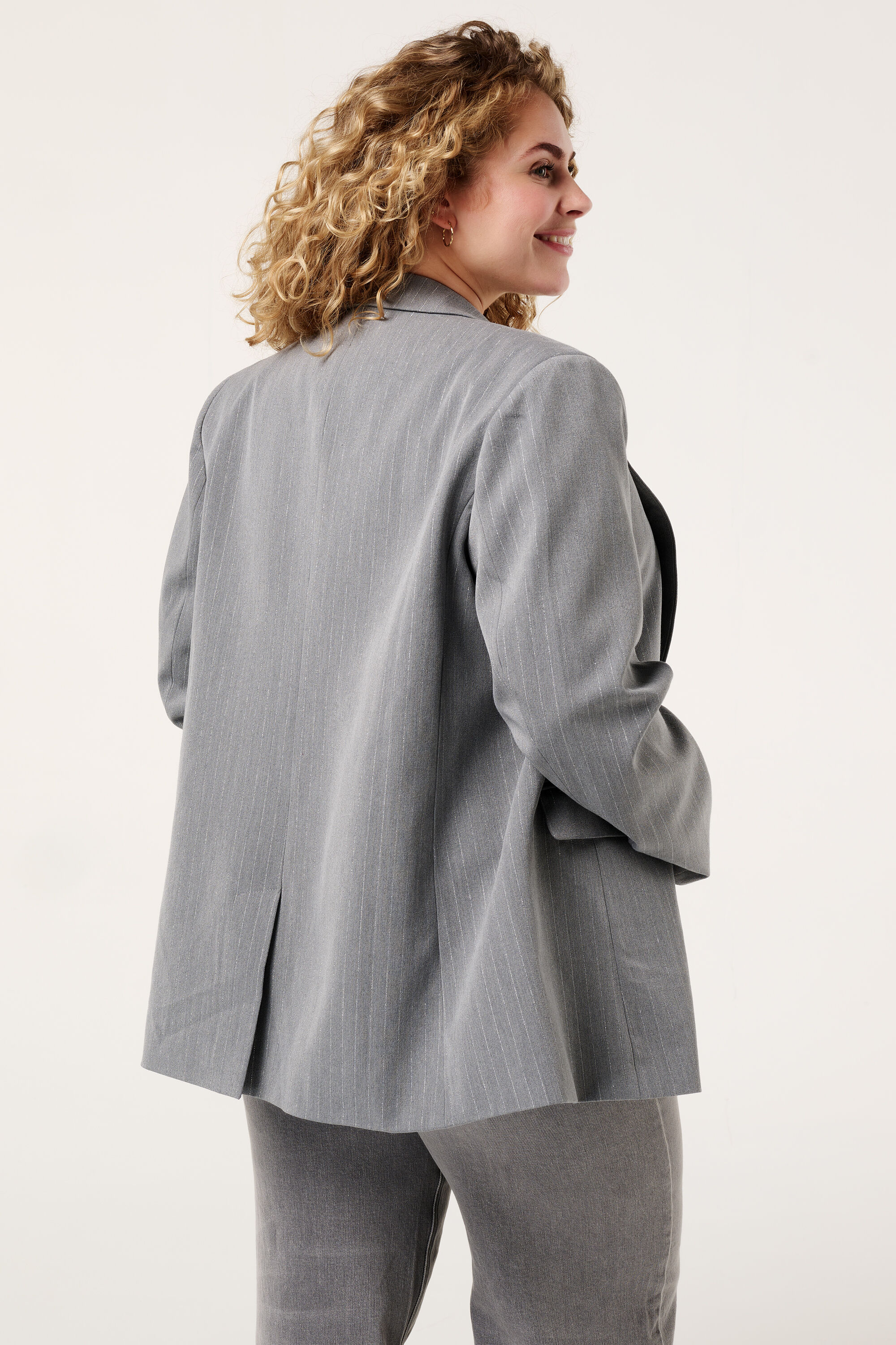 Blazer mit Lurex-Nadelstreifen image number 3