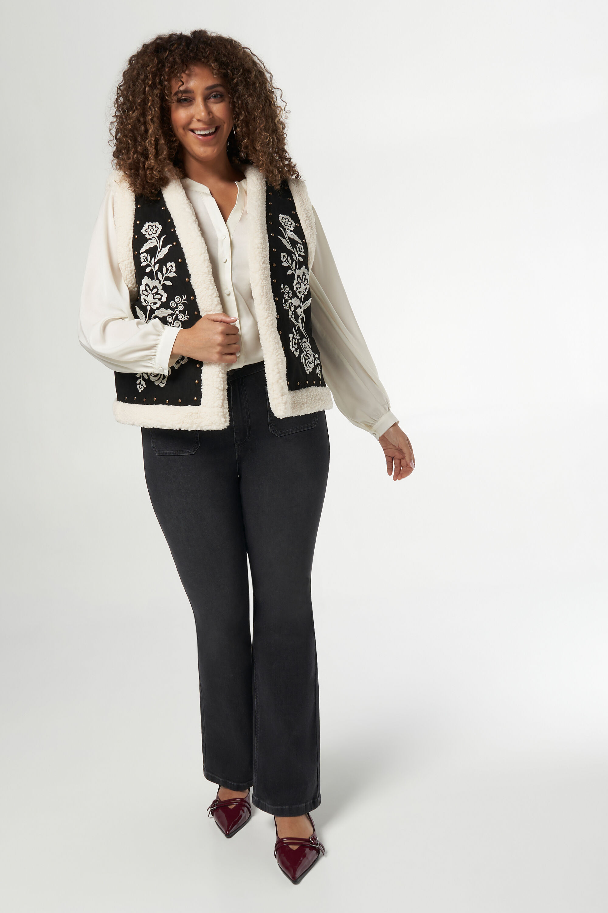 Gilet mit Teddy und Details  image number 5