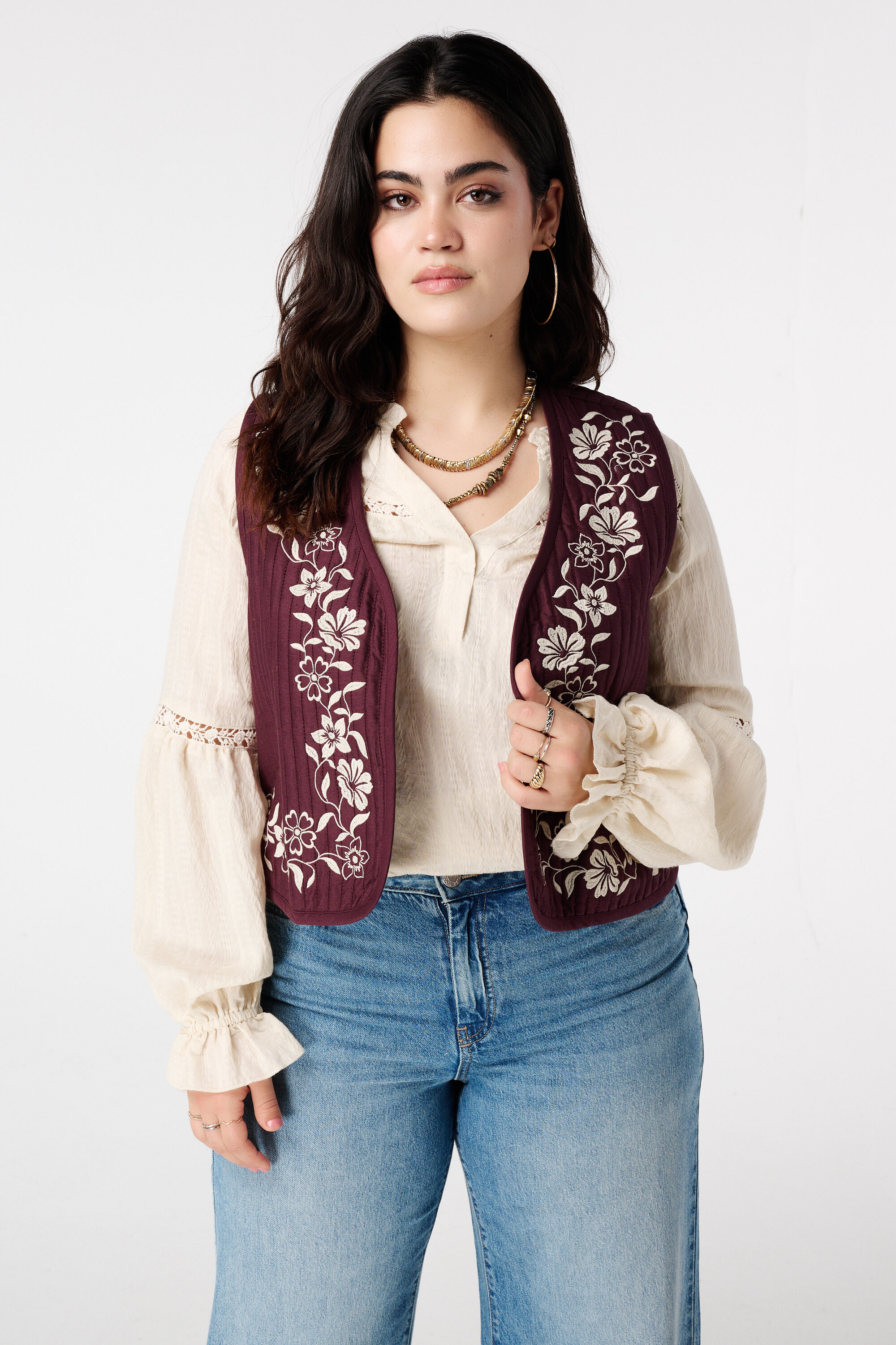 Strickjacke mit Stickerei