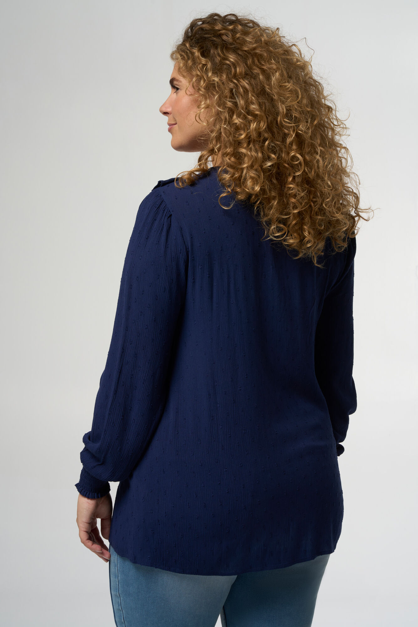 Bluse mit Struktur und Details image number 3