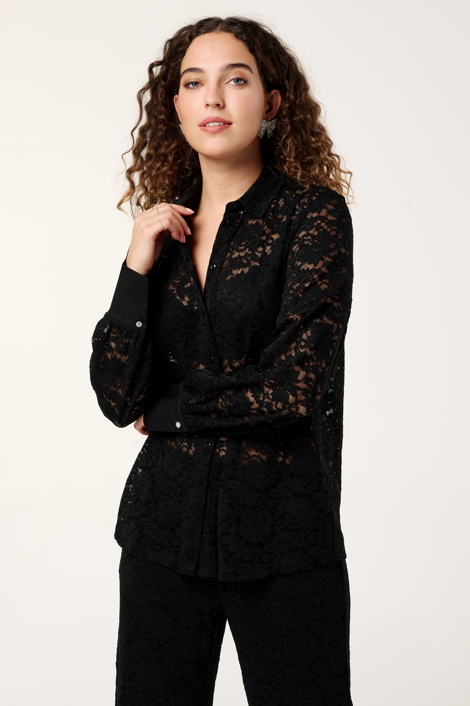 Spitzenbluse image number 5