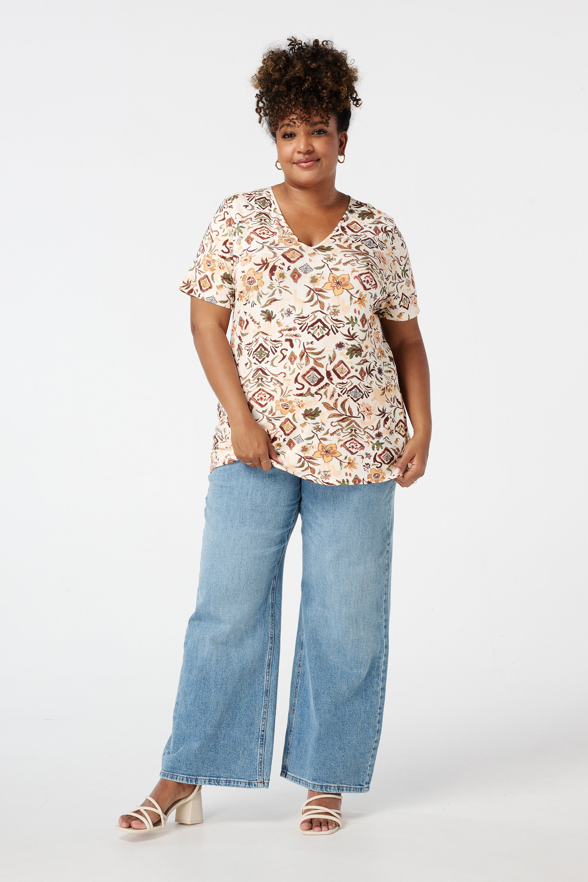 T-Shirt mit Print image number 5