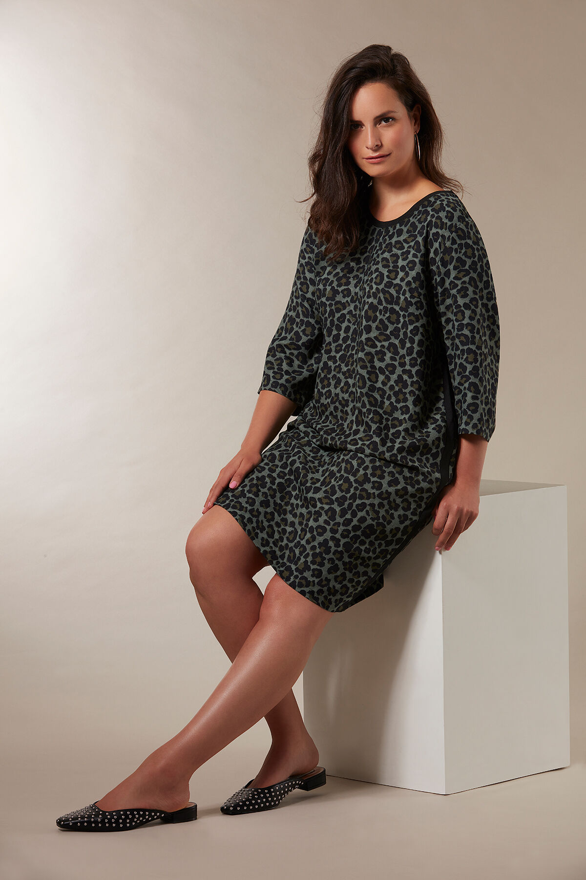 Kleid mit Leoparden-Print und sportiven Streifen image number 3