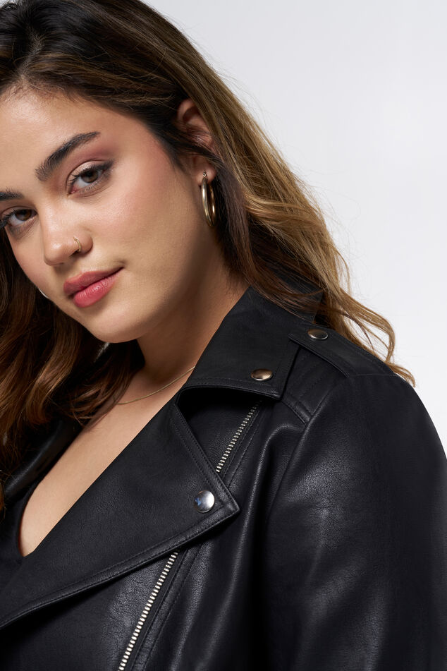 Jacke in Lederoptik mit silbernen Details image number 4
