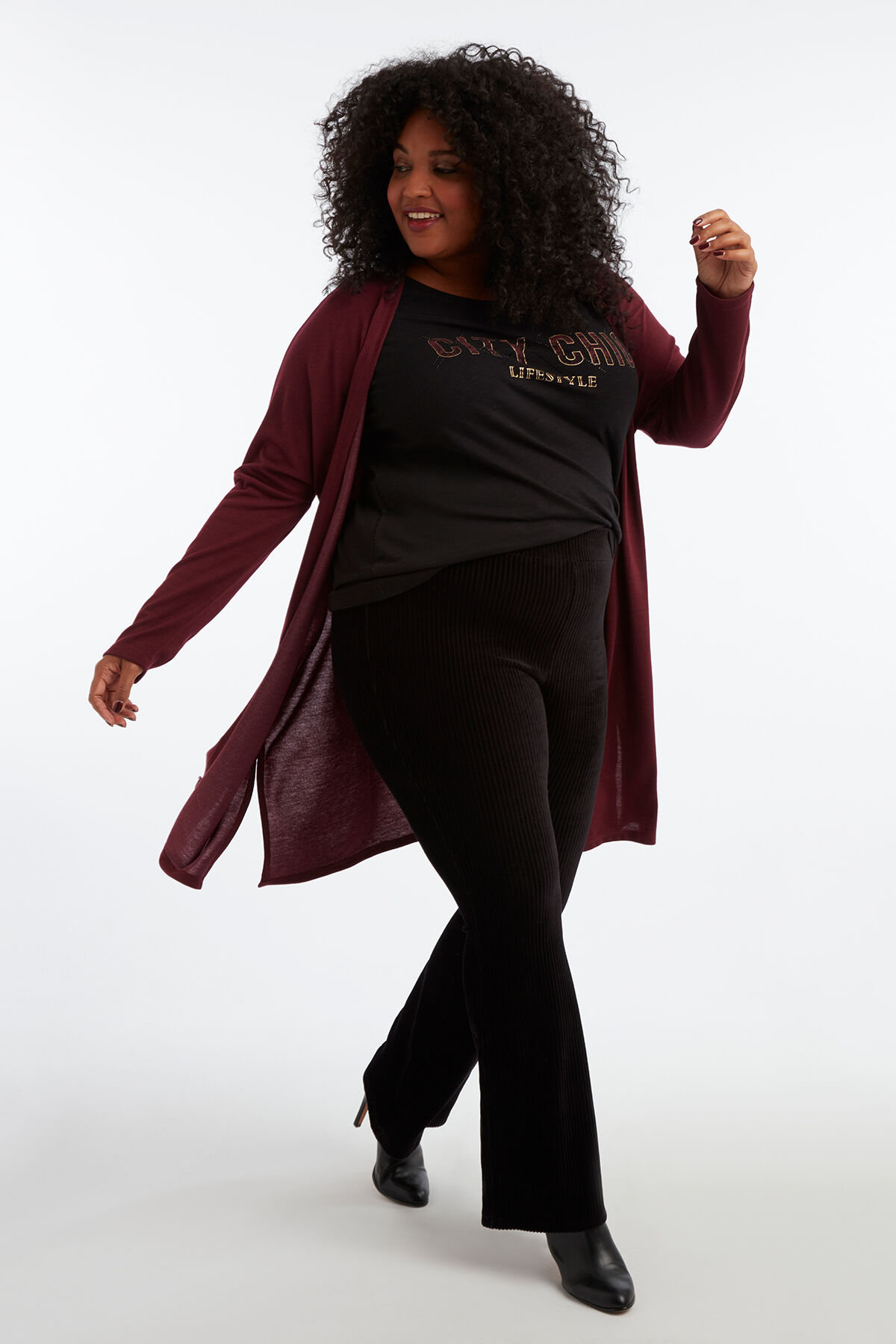 T-Shirt mit Text-Print image number 5