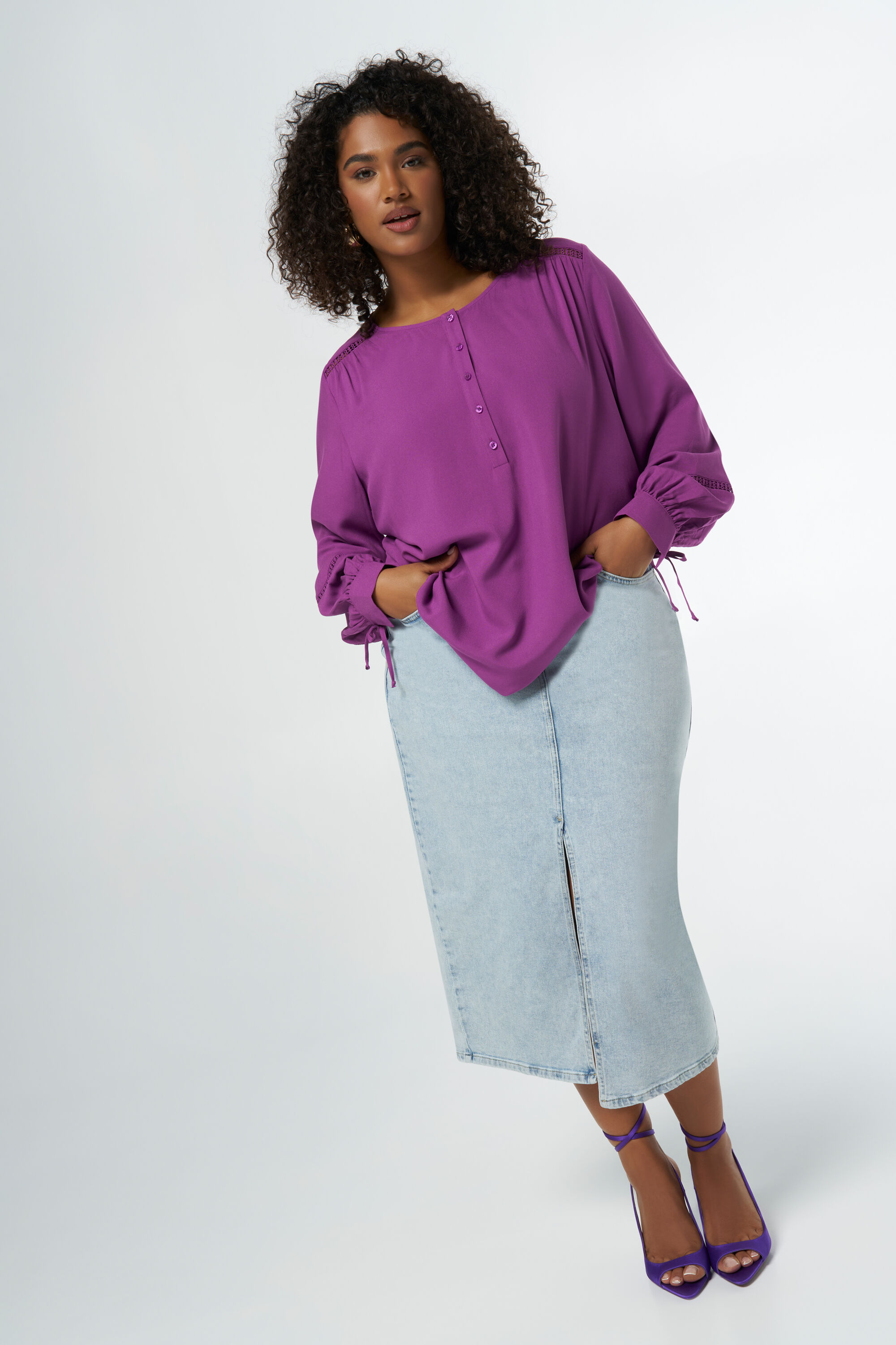 Bluse mit Details an den &Auml;rmeln image number 5