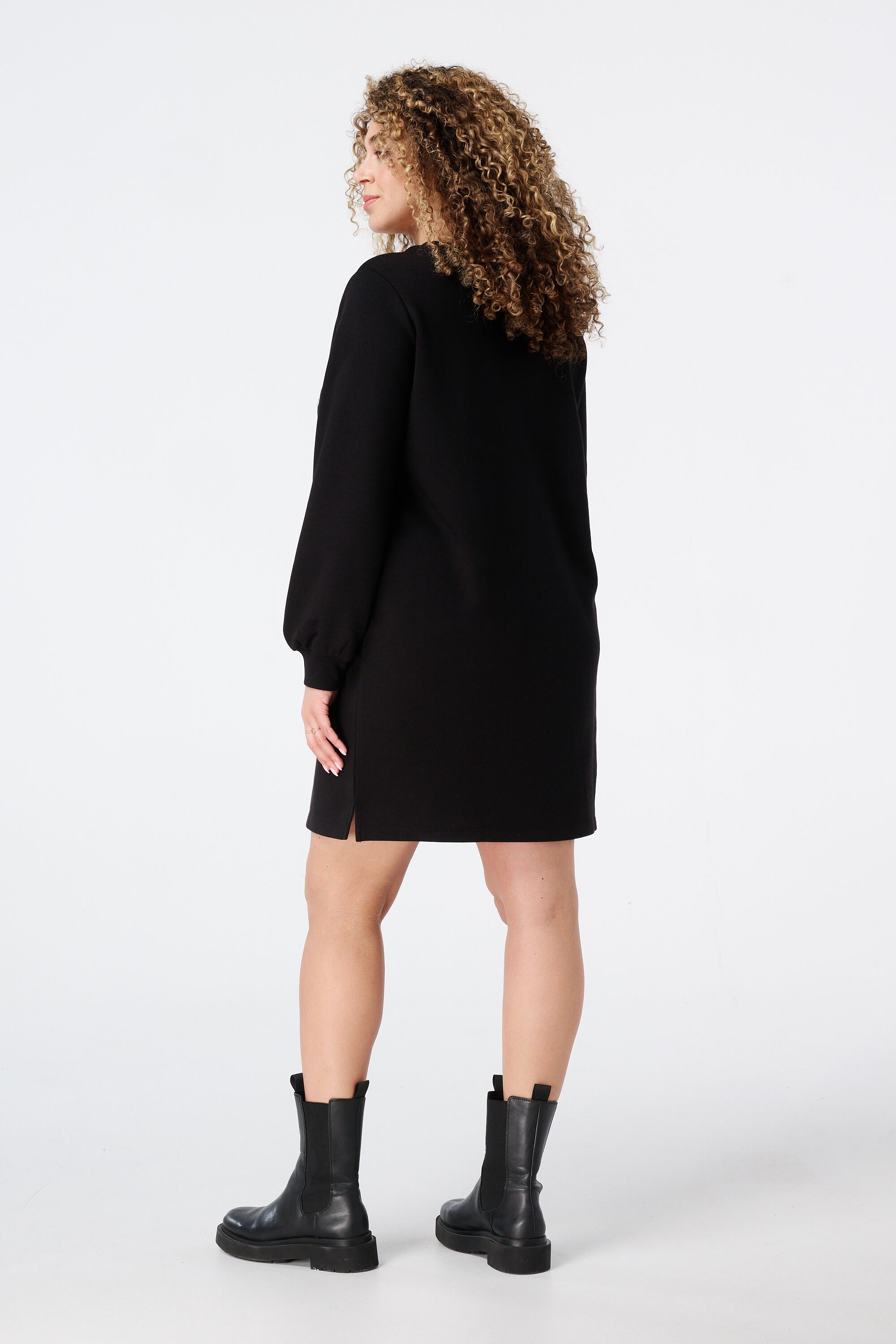 Locker sitzendes Sweatkleid mit Text-Print image number 3