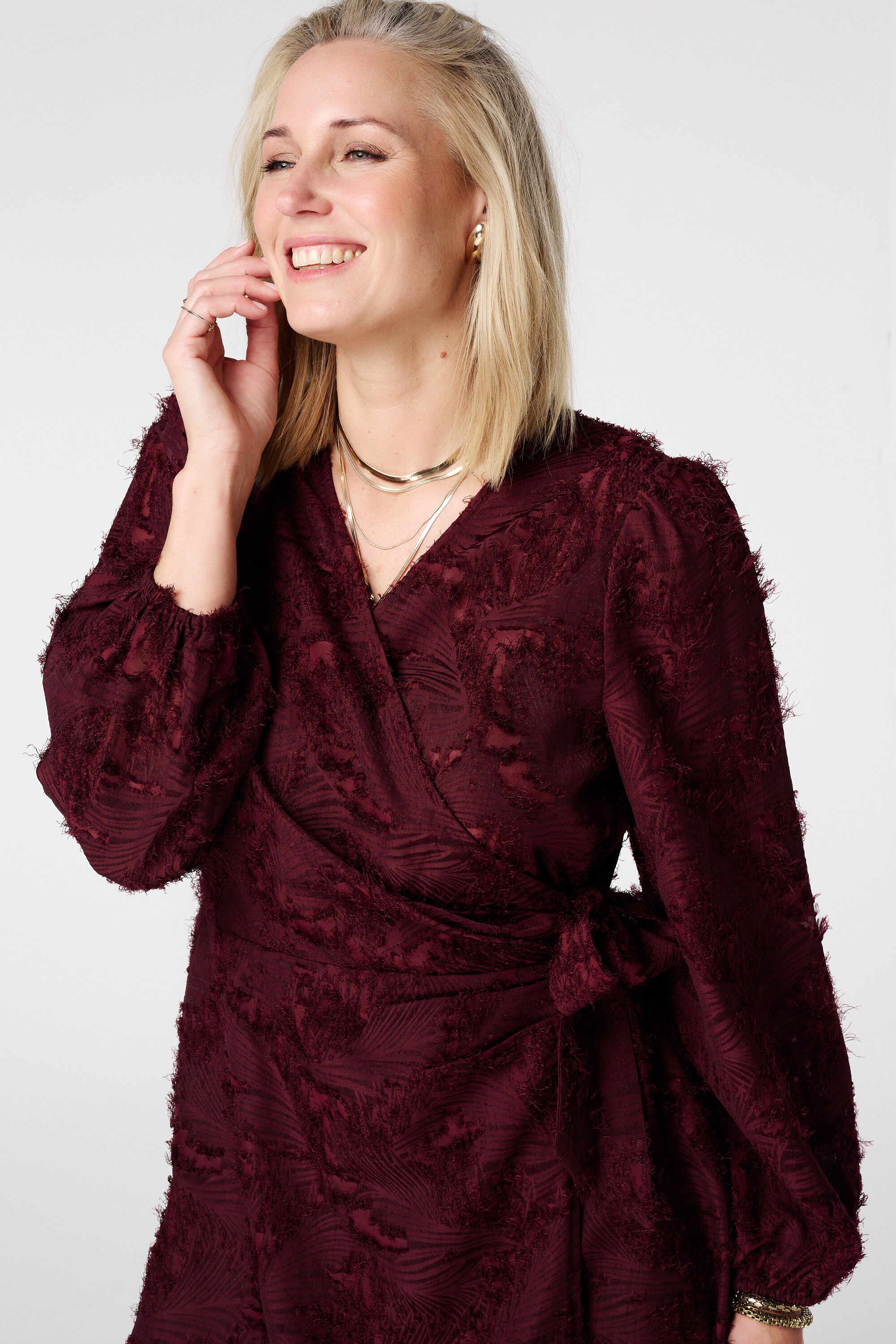 Kleid mit Spitzenstruktur und Wickeloptik image number 4