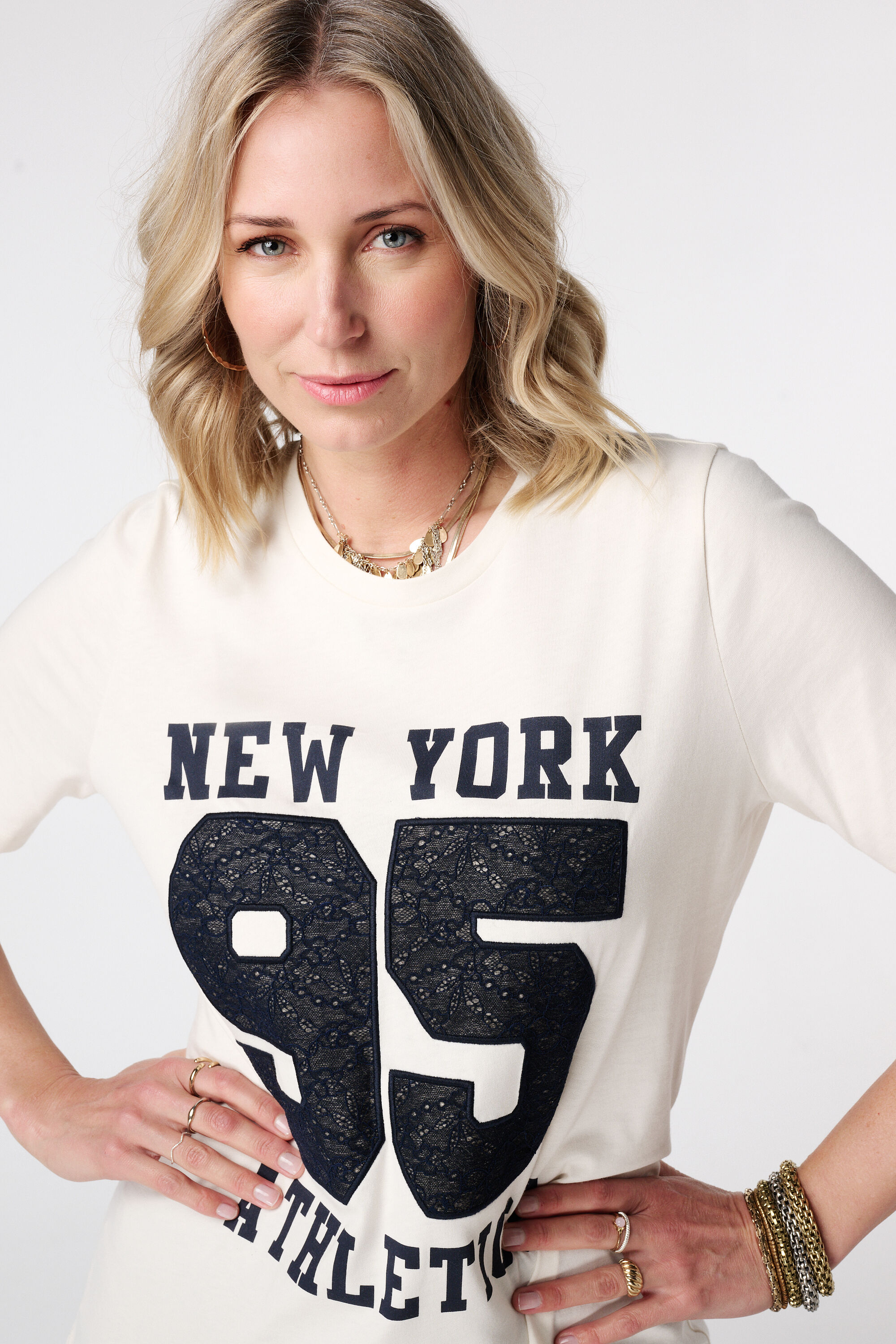 T-Shirt mit Spitzenprint image number 4