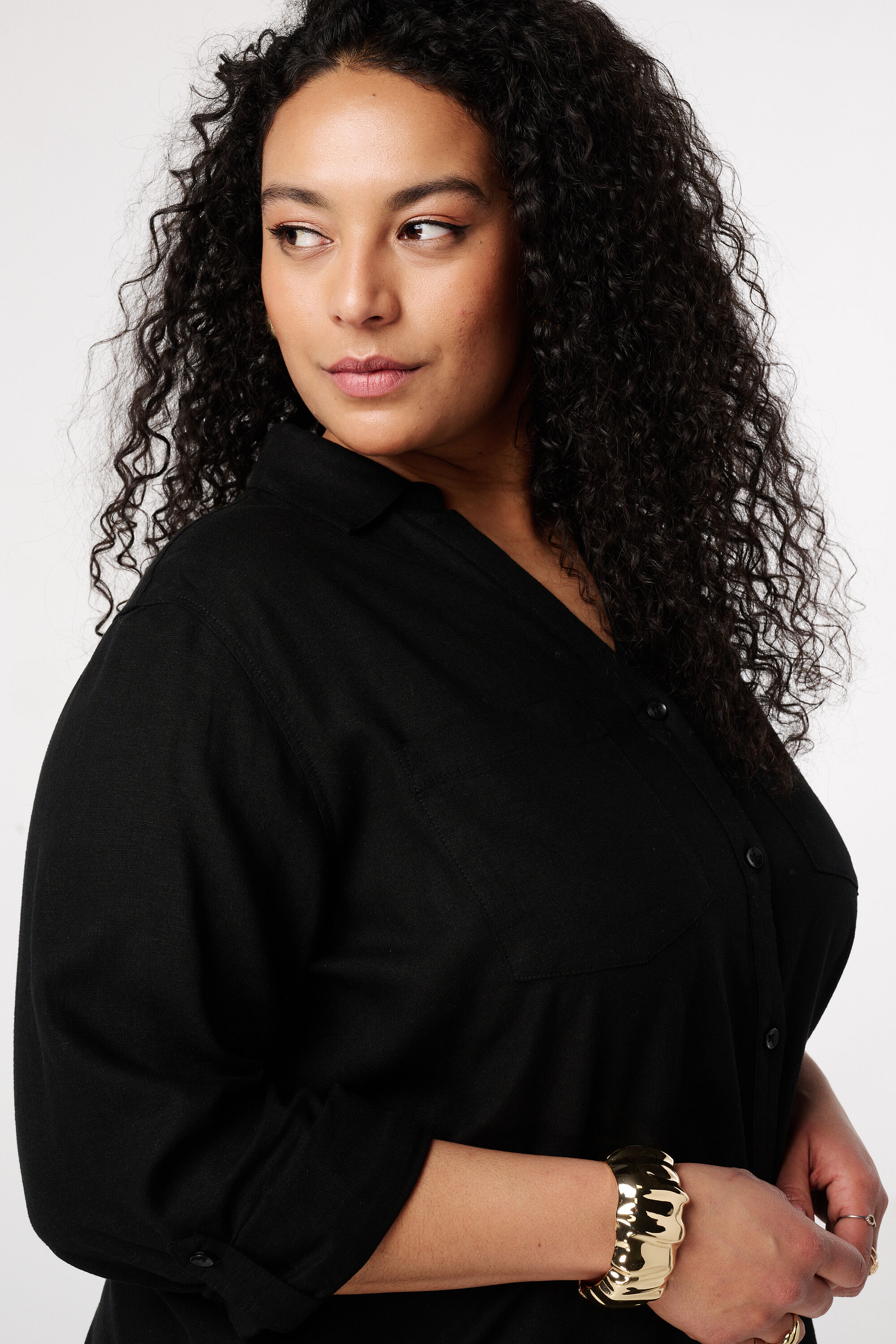 Leinenbluse mit Taschen  image number 4