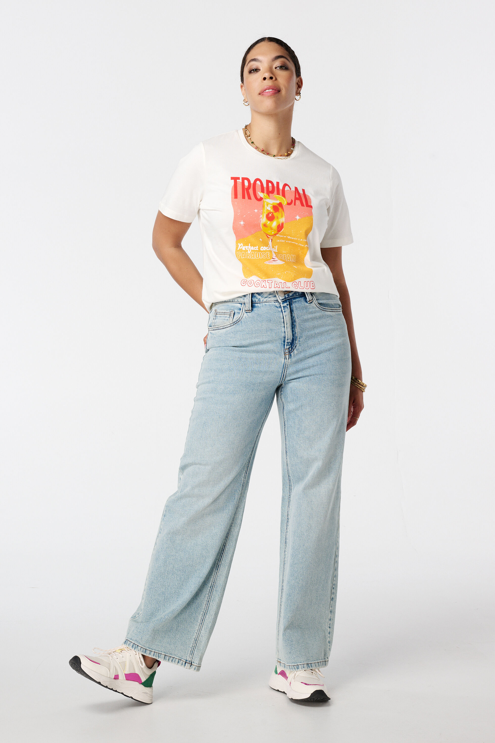 T-Shirt mit tropischem Print image number 5
