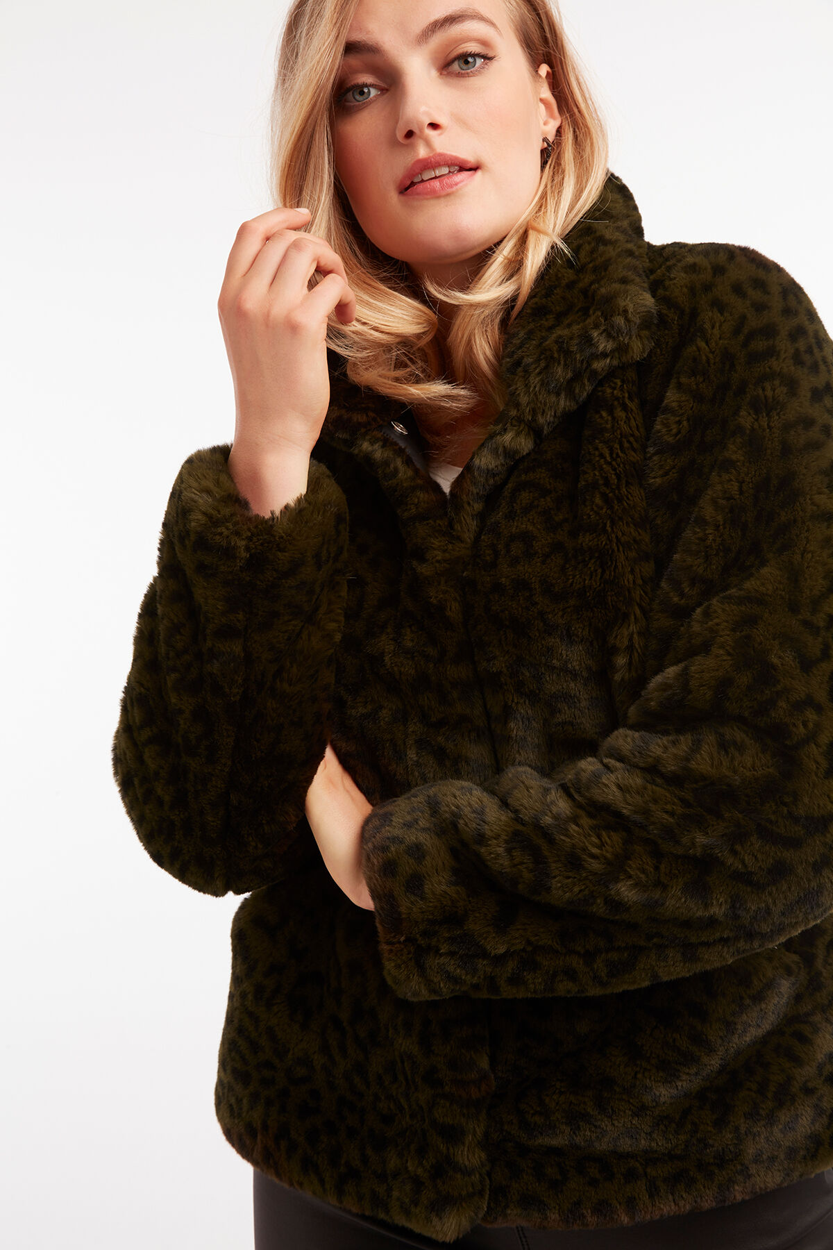 Mantel aus Kunstpelz image number 4