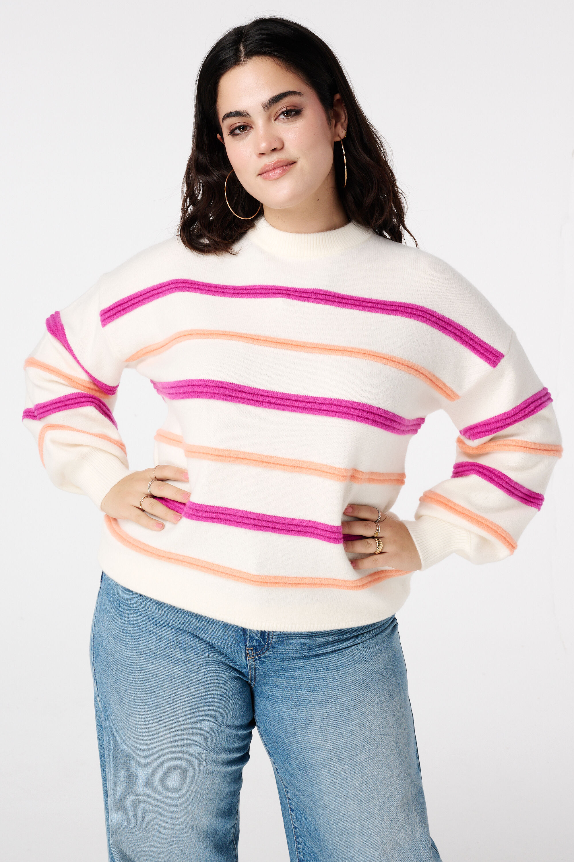 Pullover mit bunten Streifen