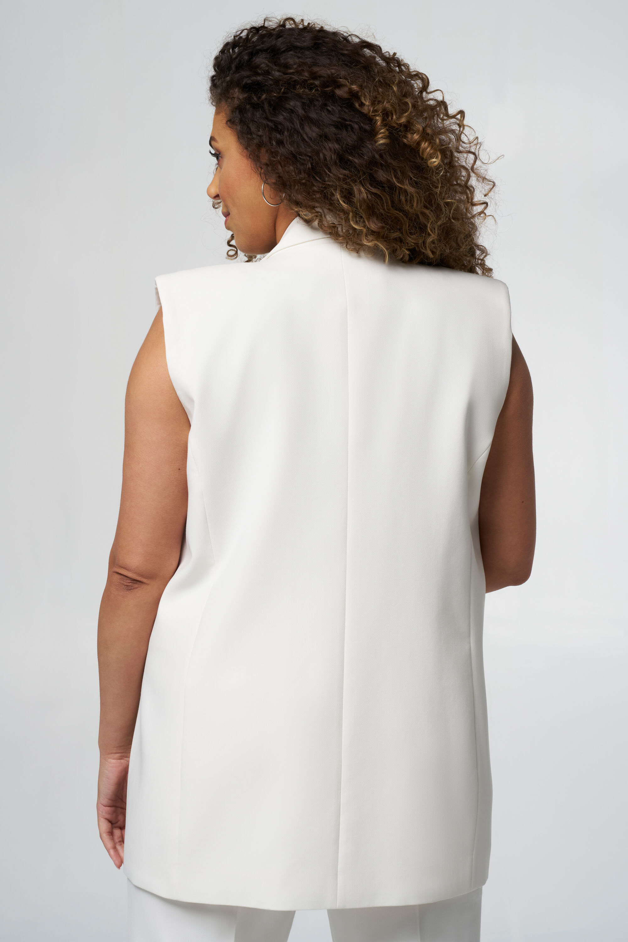 Zeitlose Weste mit Knopfverschluss image number 3