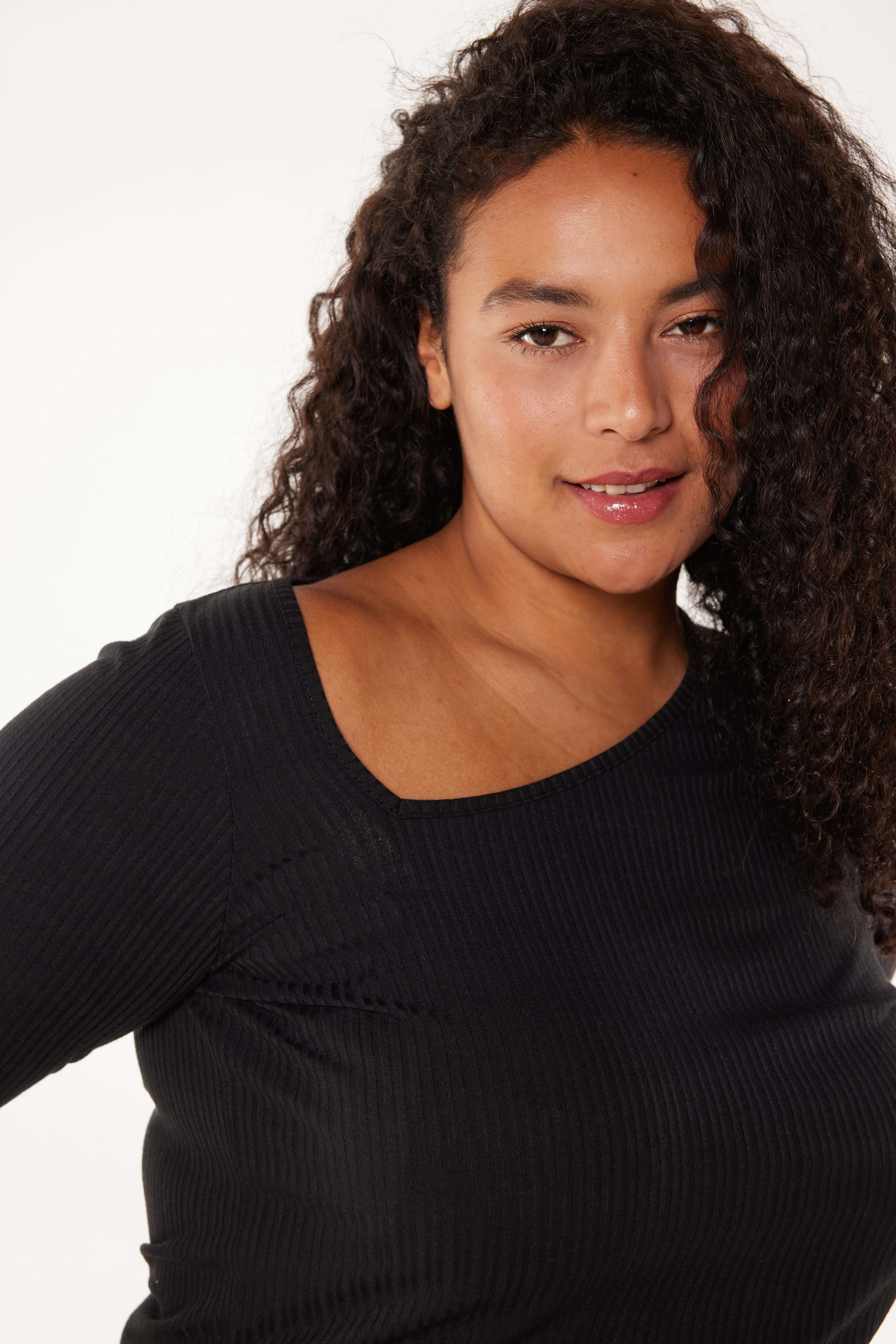 Asymmetrisches Ripptop image number 4