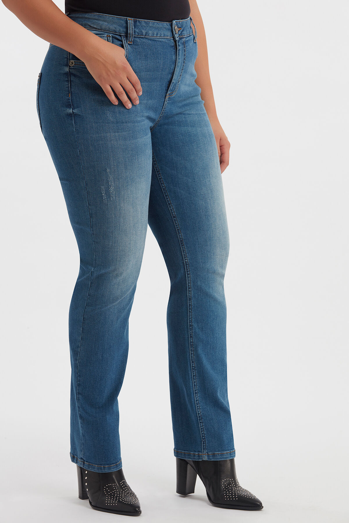 ROSE Loose-Leg Jeans image number 0