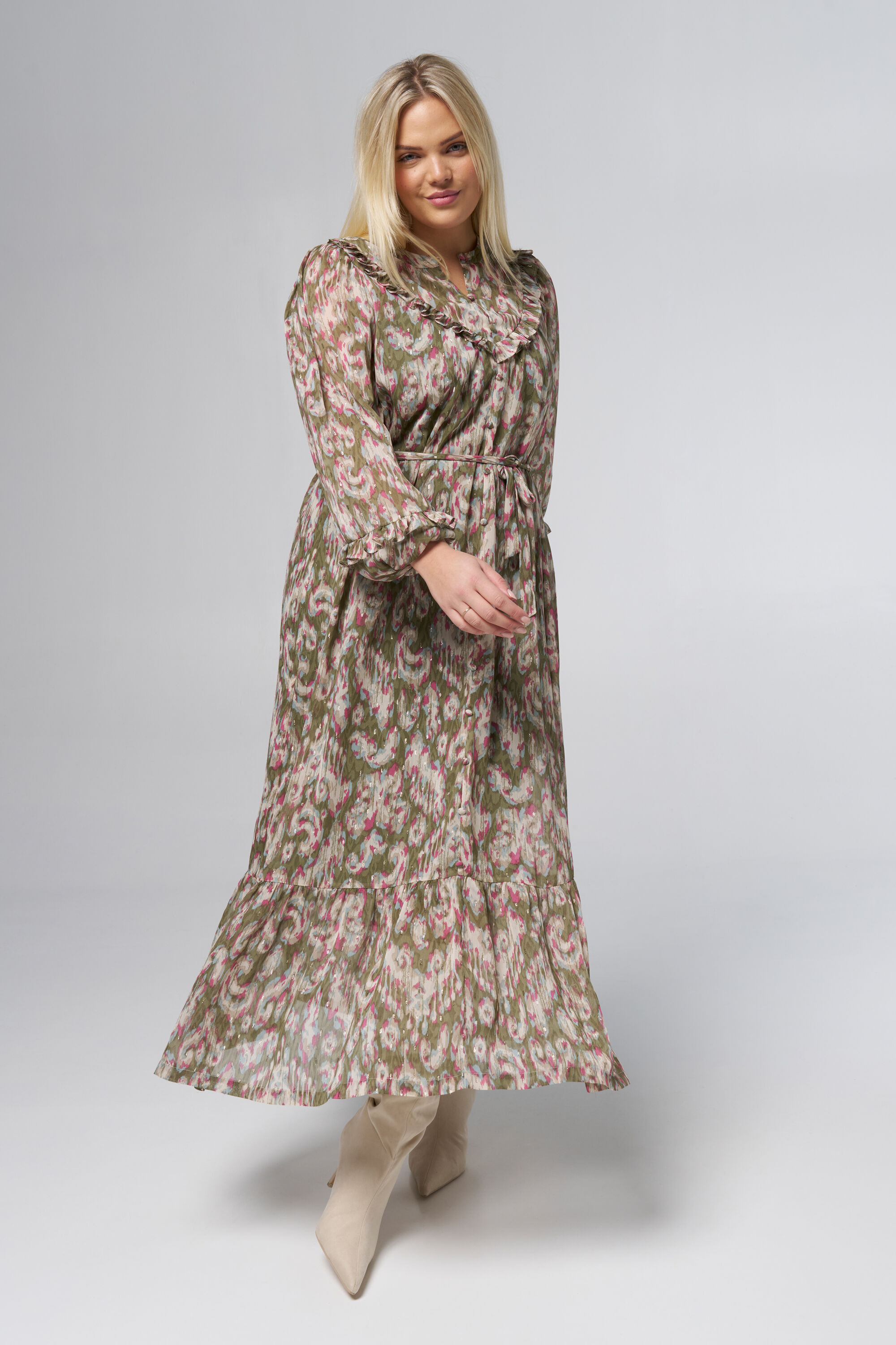 Farbenfrohes Maxikleid mit metallischen Verzierungen image number 5